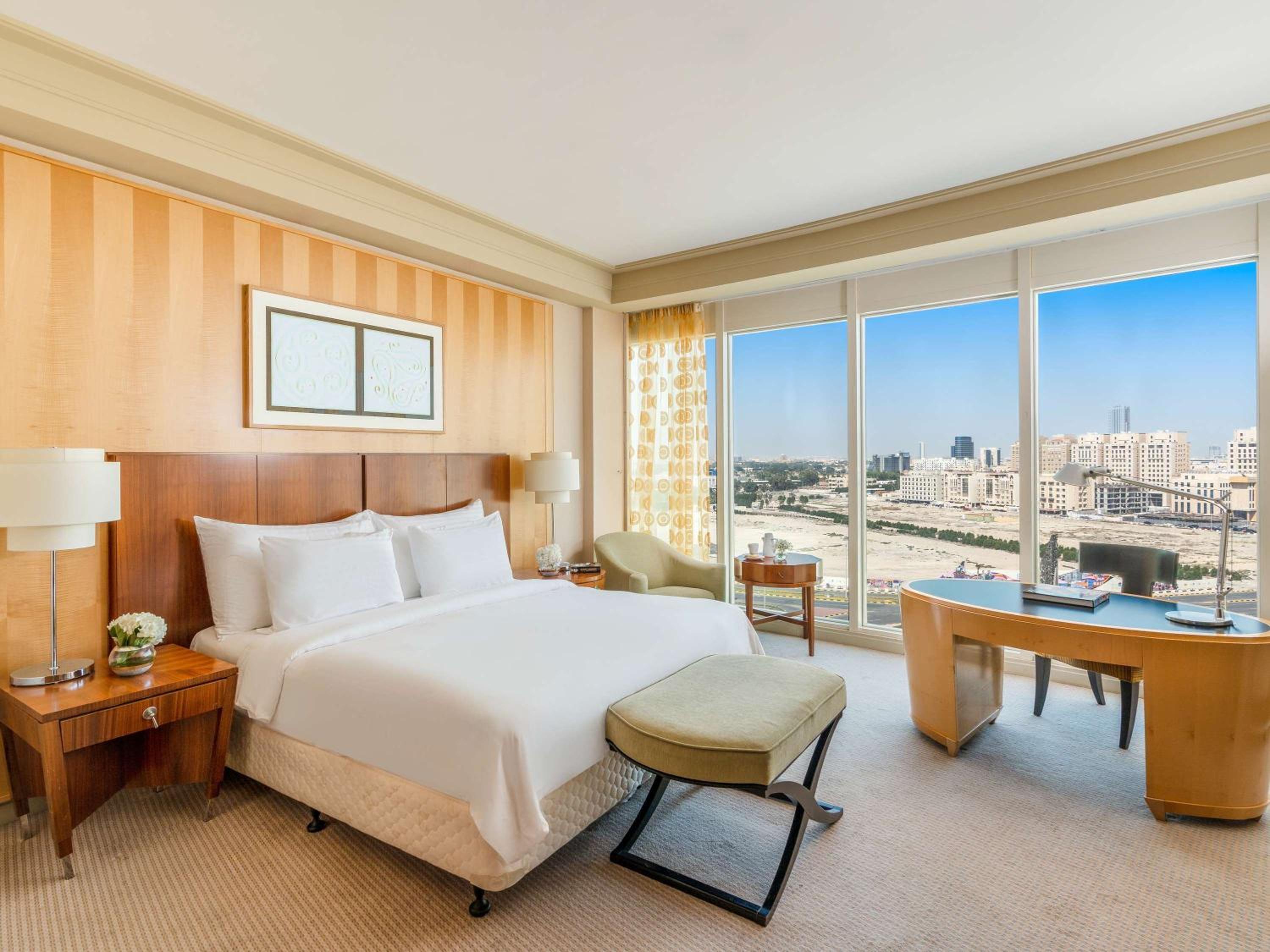 Deluxe King Room - Photo 1