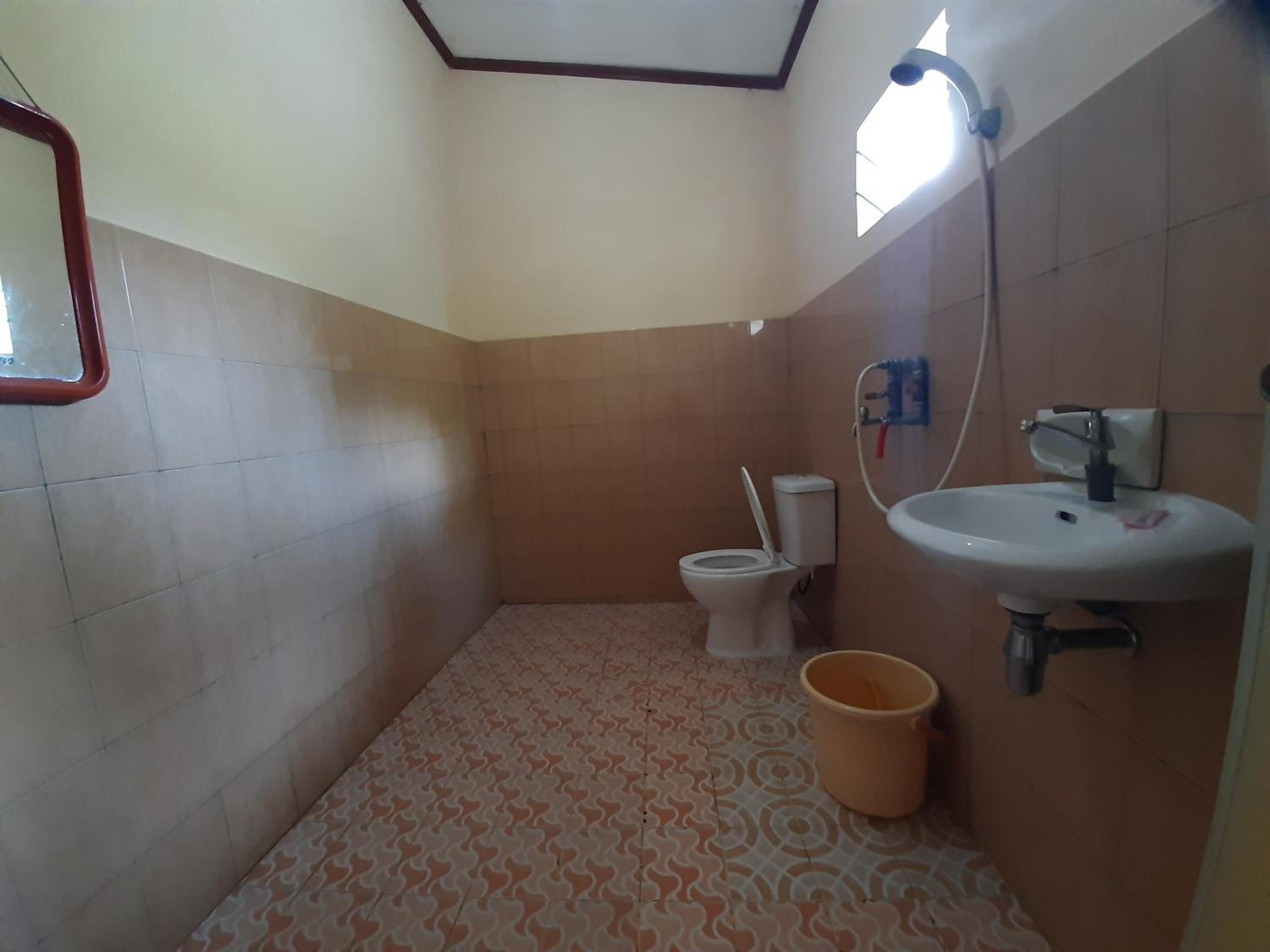 Family Room - Photo 11