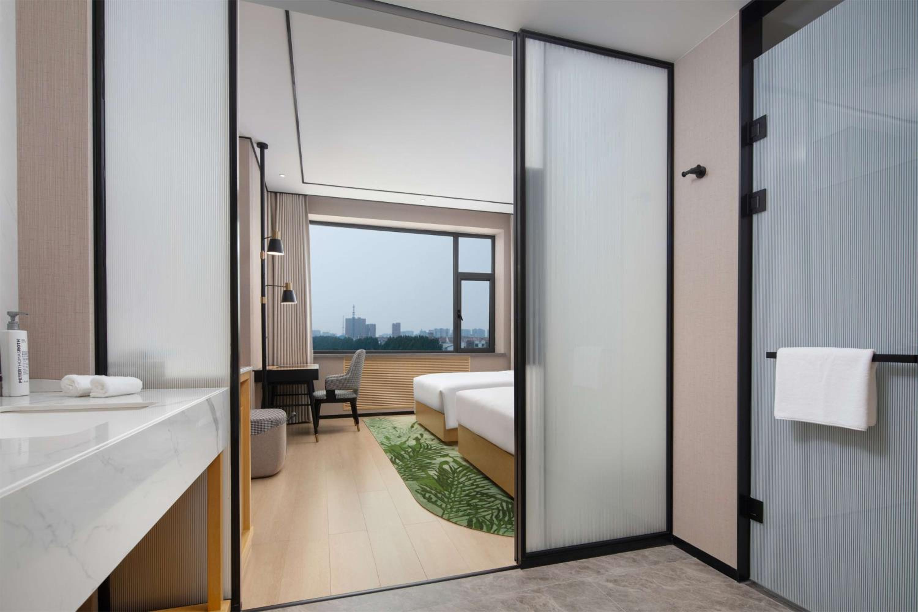 Superior Twin Room photo 3