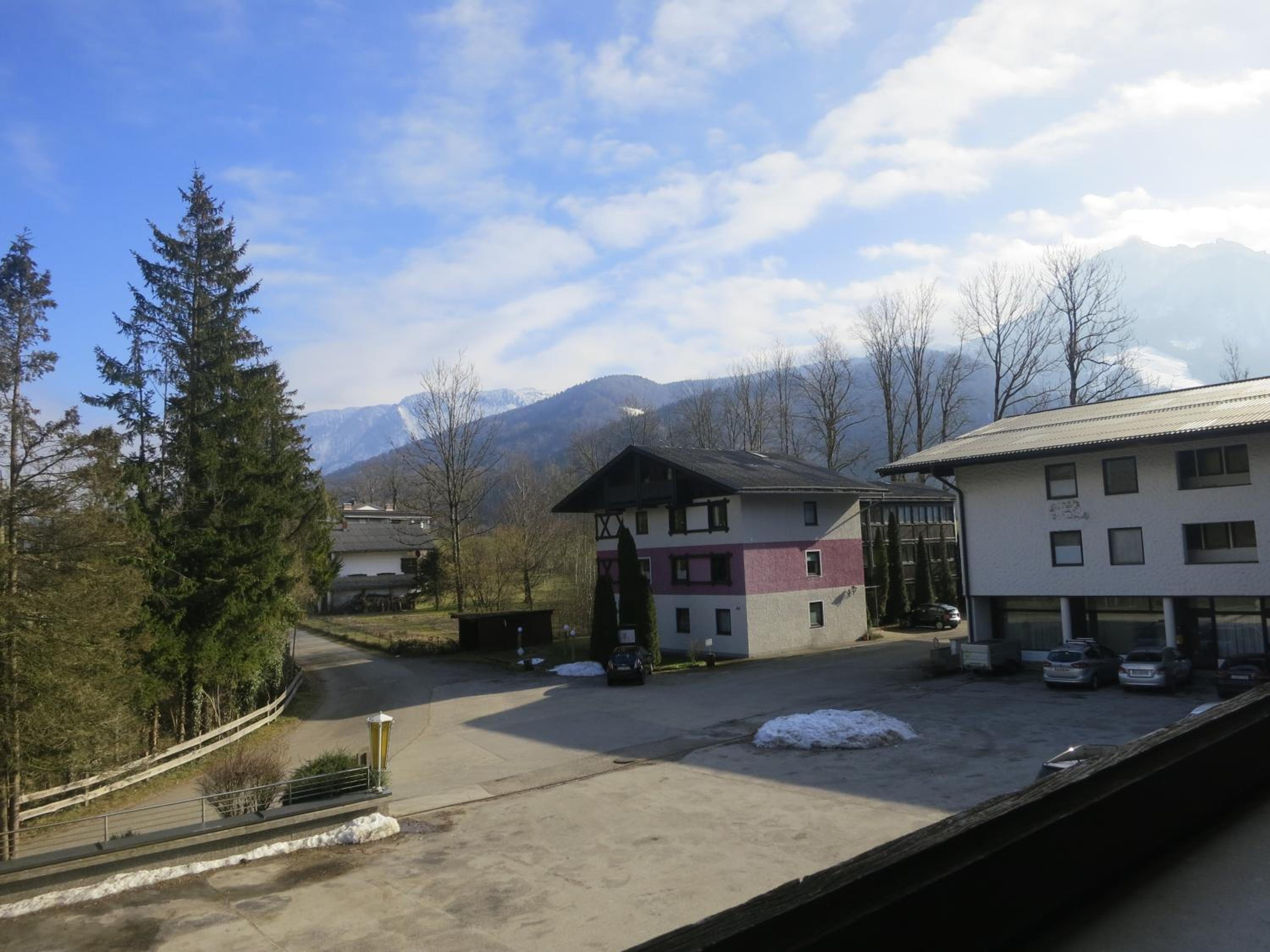 One-Bedroom Apartment with Balcony photo 2