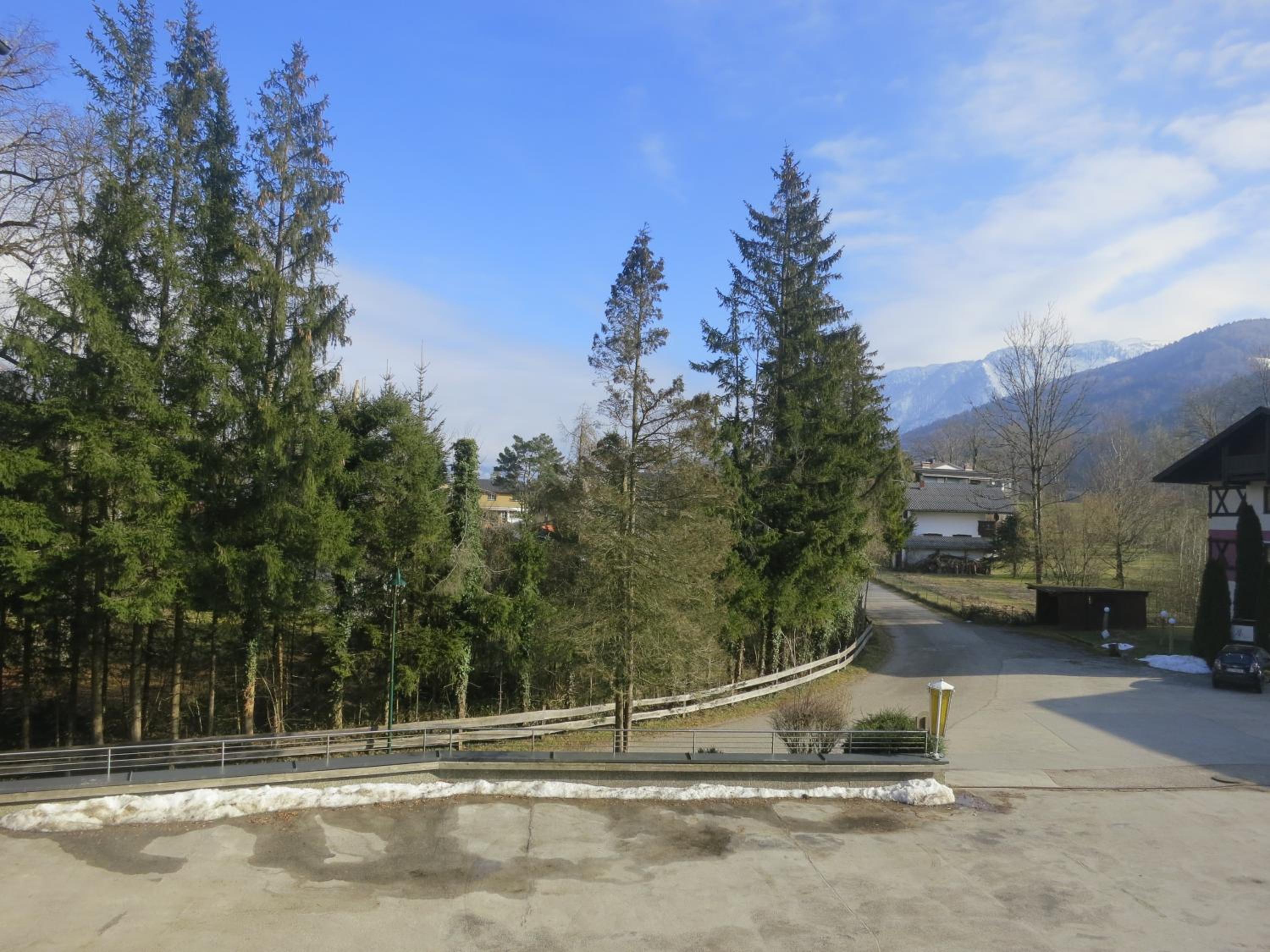 One-Bedroom Apartment with Balcony photo 3