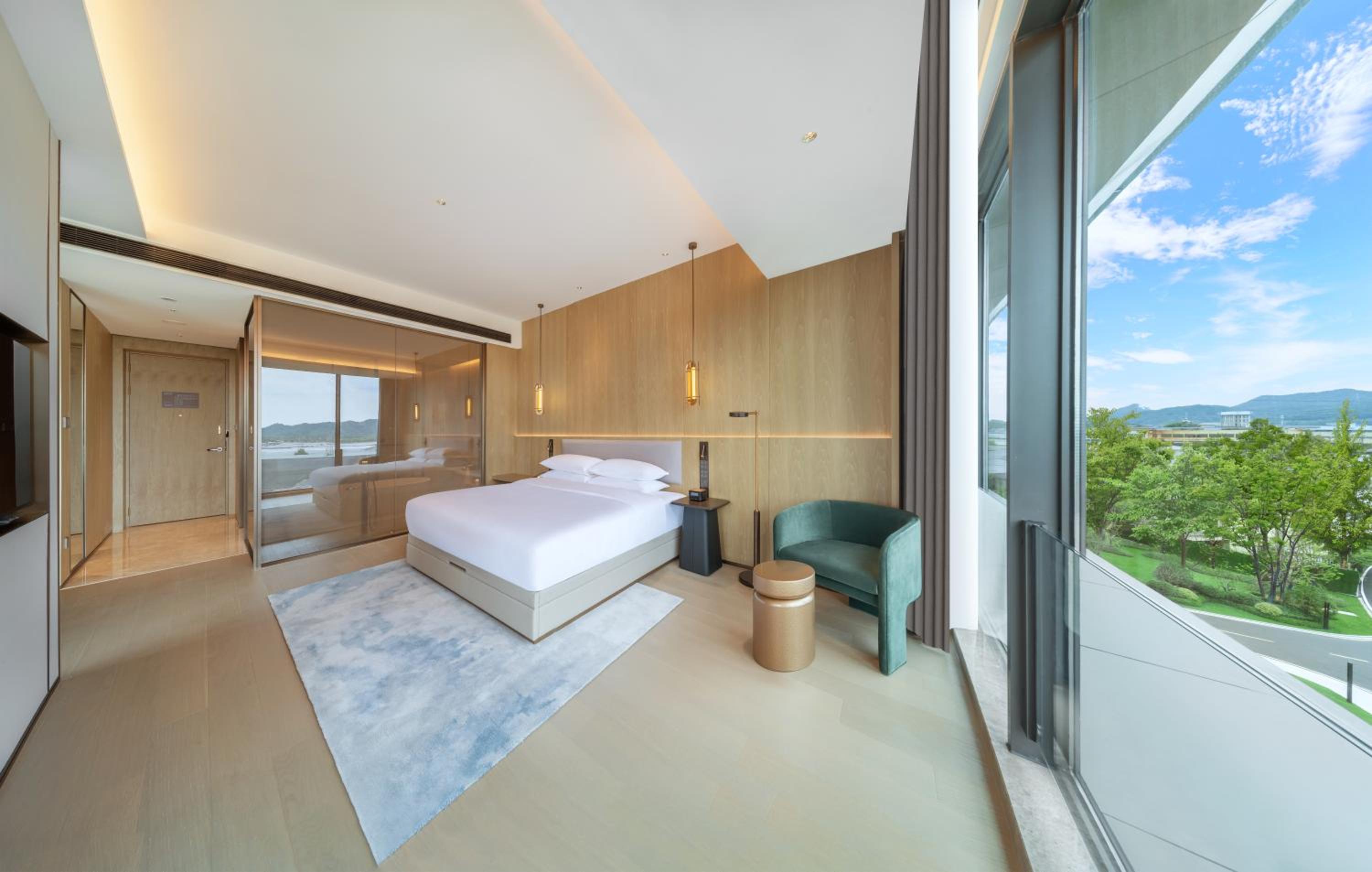 Executive Suite photo 2