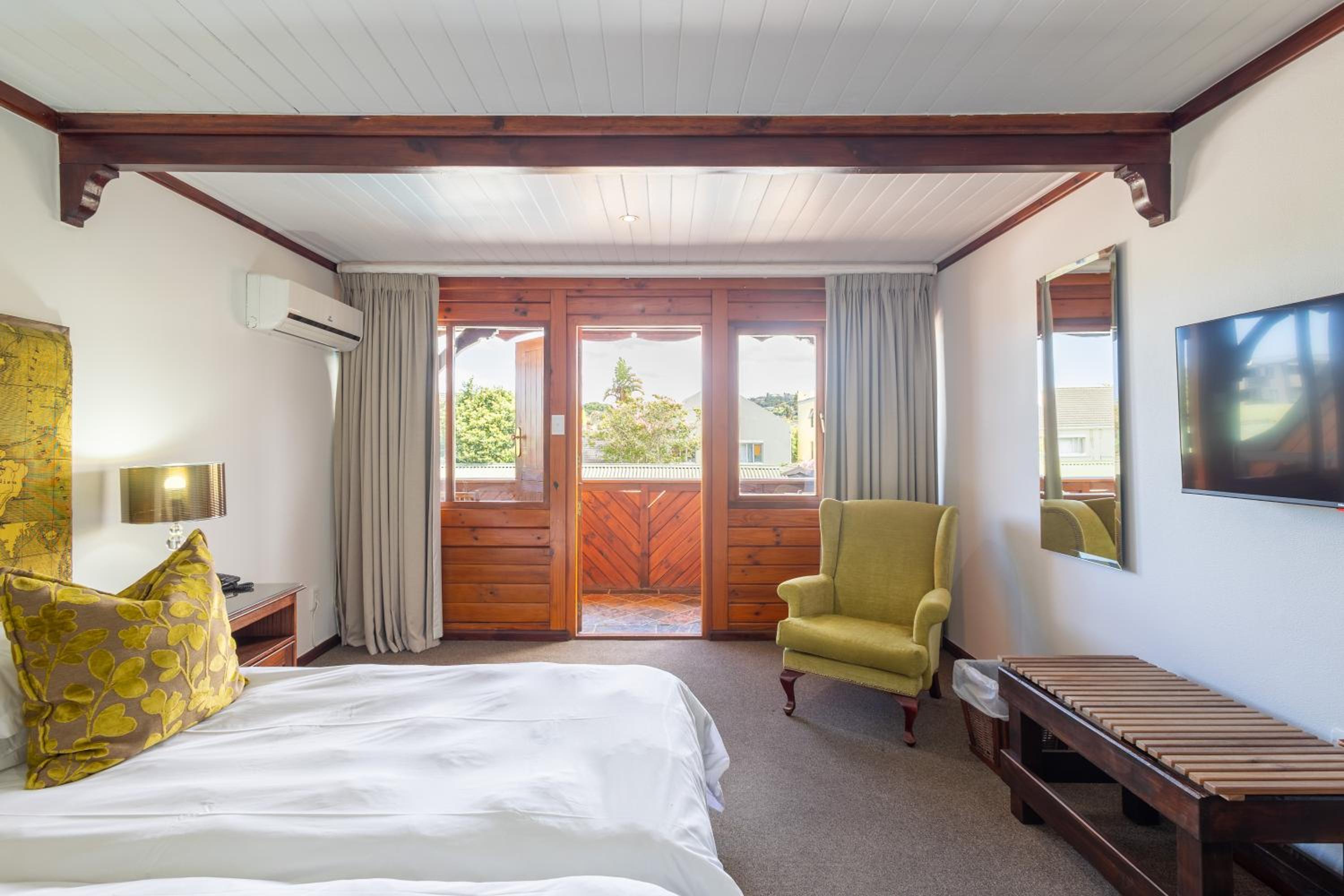 Deluxe Room in Log-Inn Wing - Photo 1