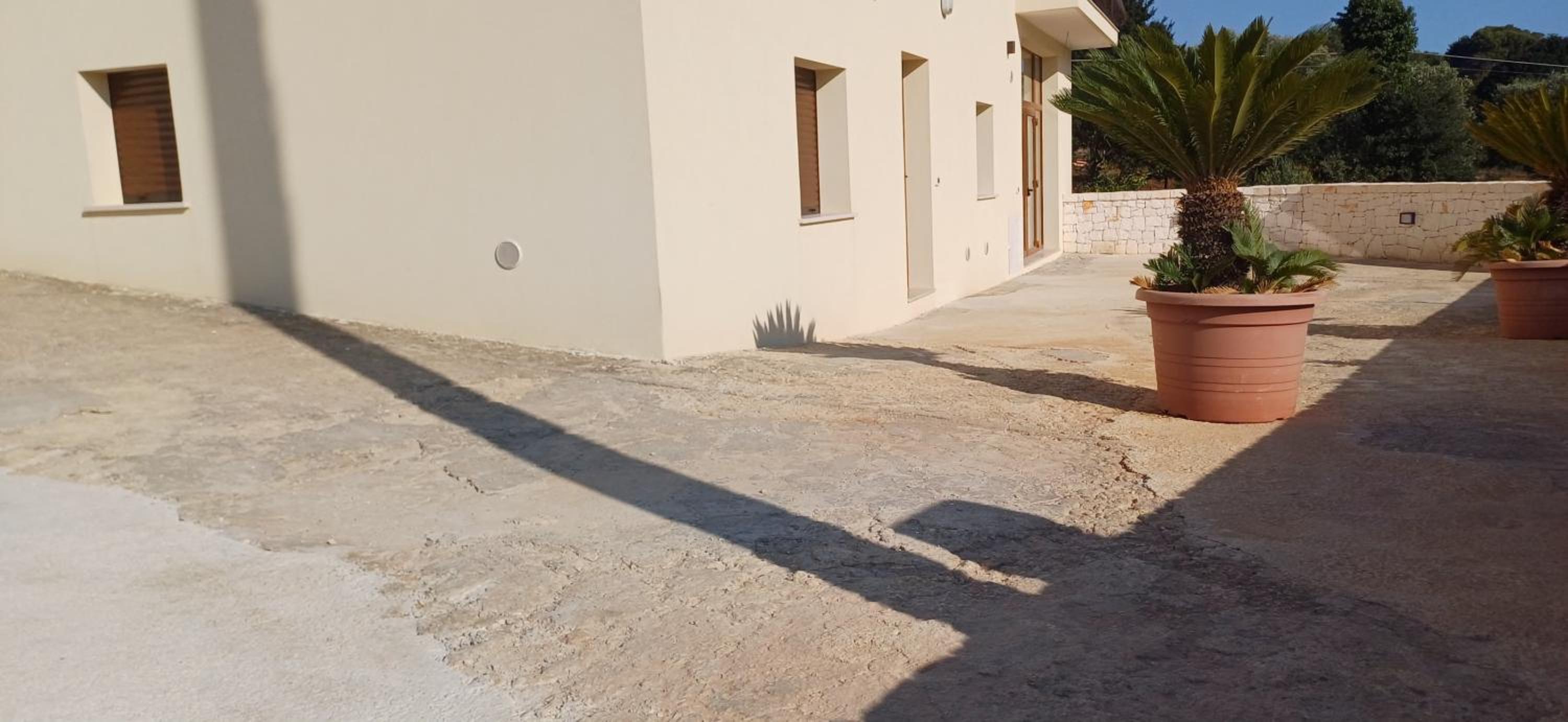 Two-Bedroom Apartment with Garden View photo 2