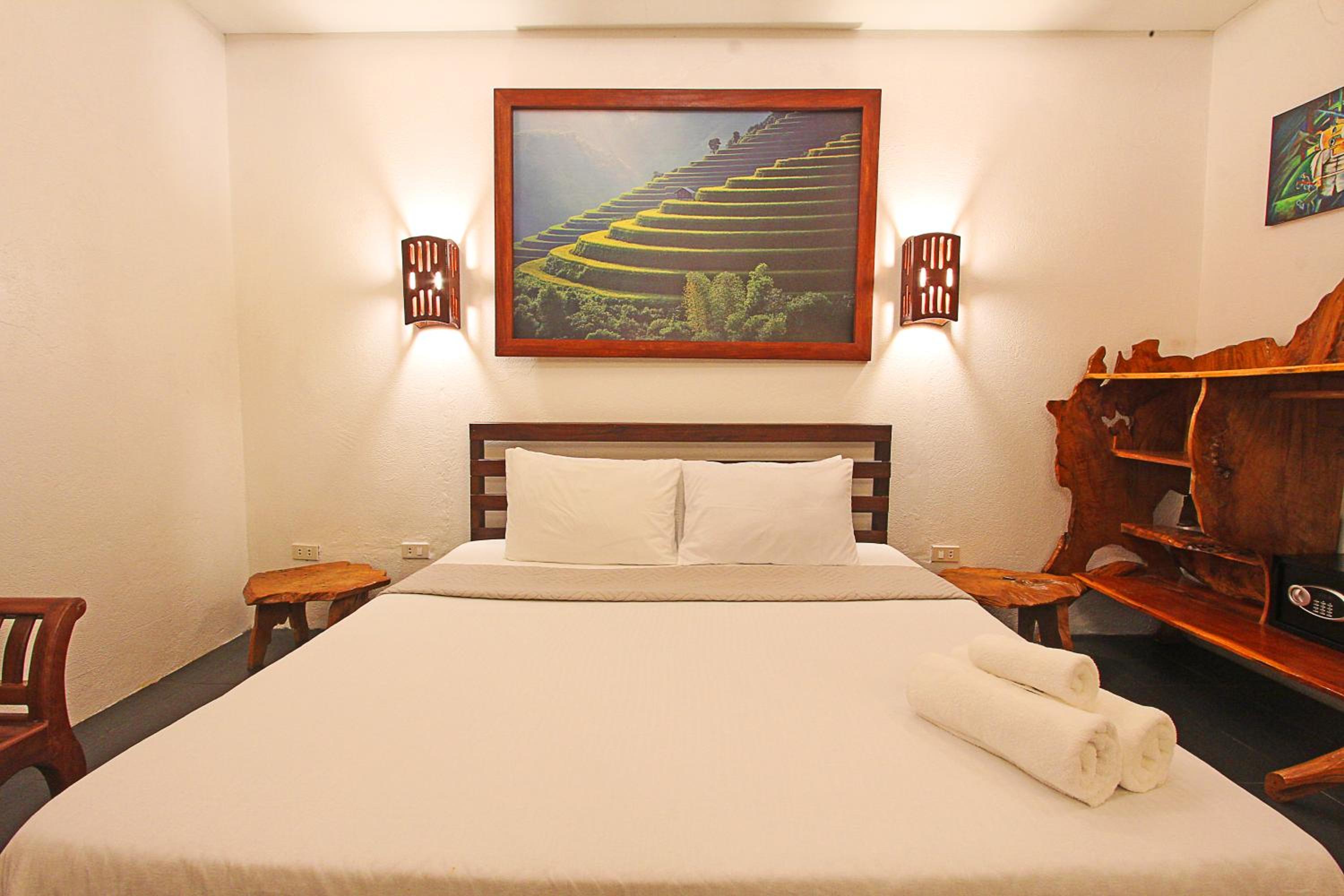 Deluxe Suite with Free Use of Golf Course photo 1
