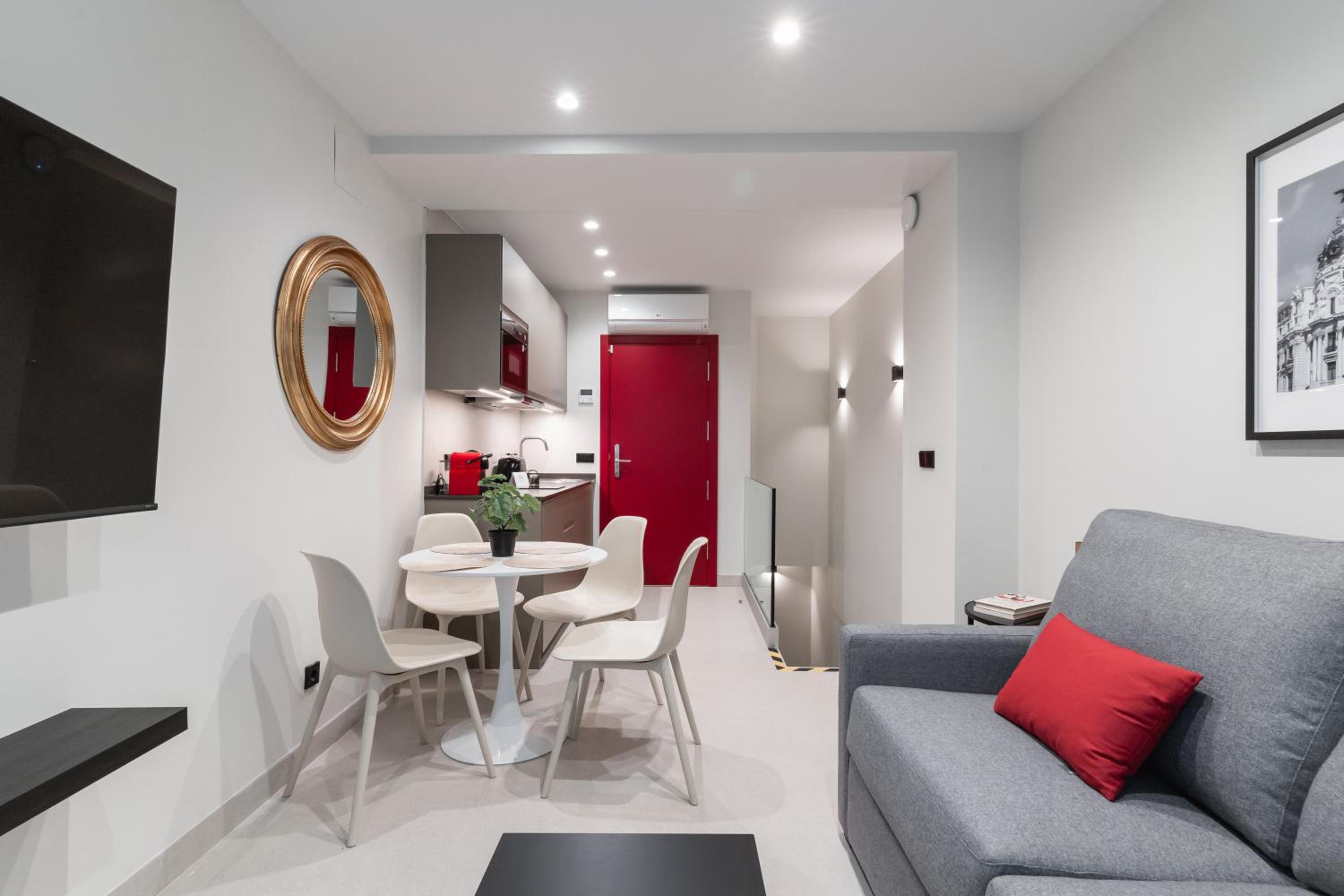 One-Bedroom Apartment