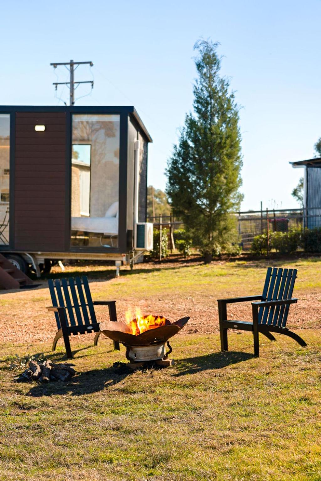 Mobile Home photo 2