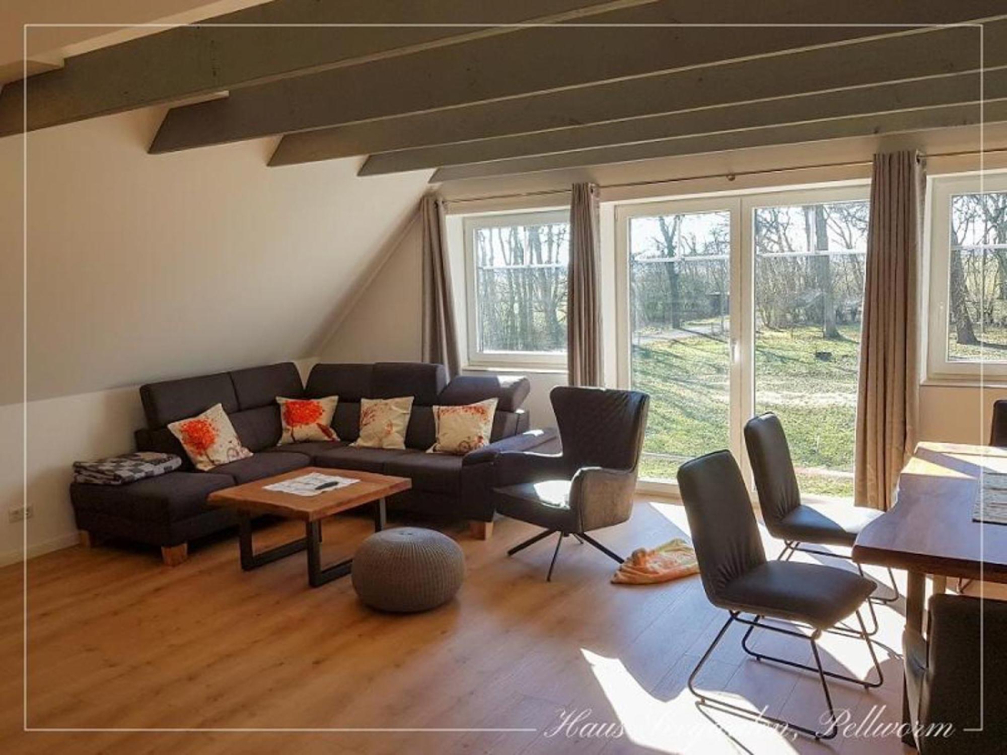 Two-Bedroom Deluxe Apartment with Balcony photo 3