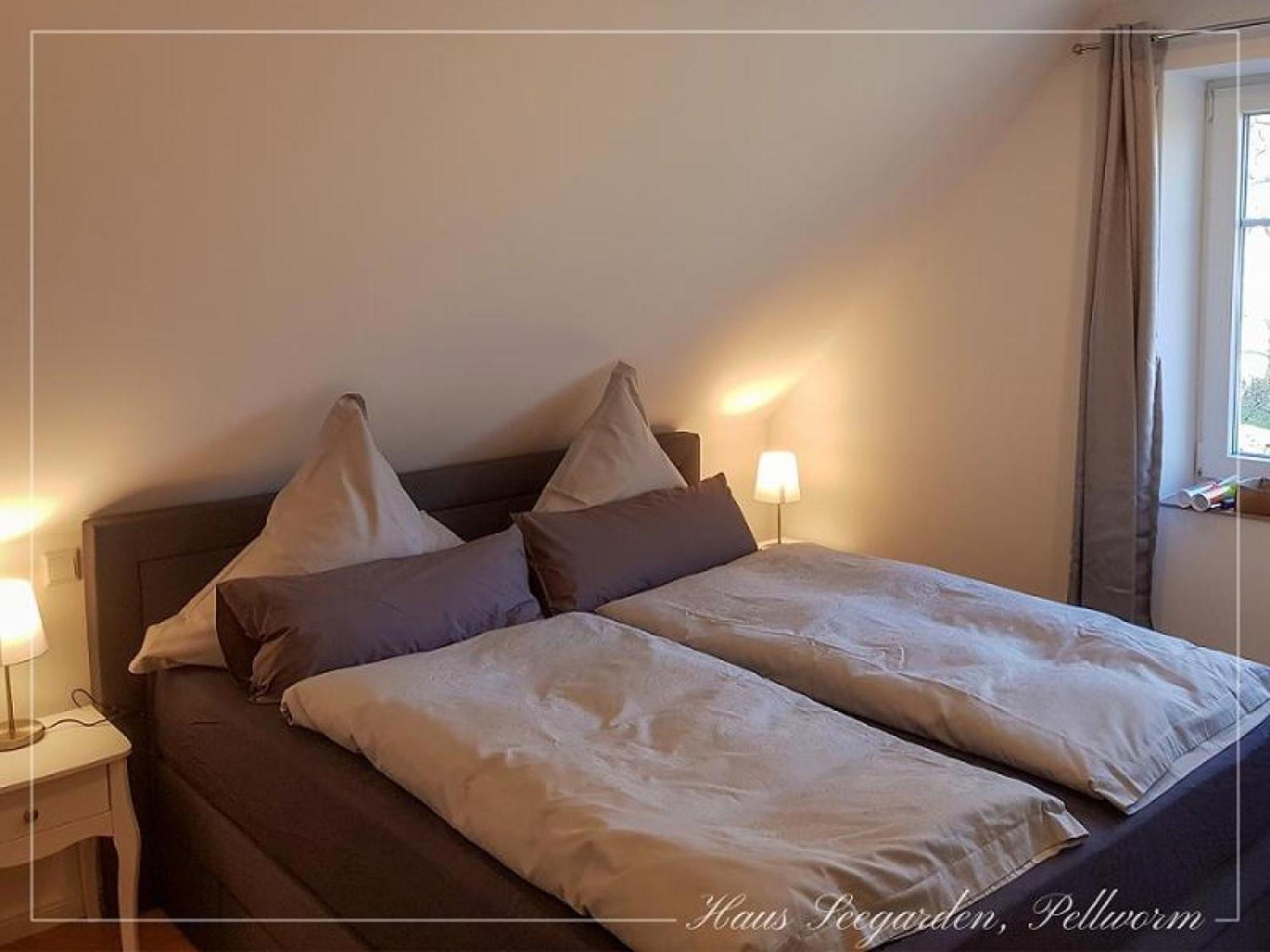 Two-Bedroom Deluxe Apartment with Balcony photo 1