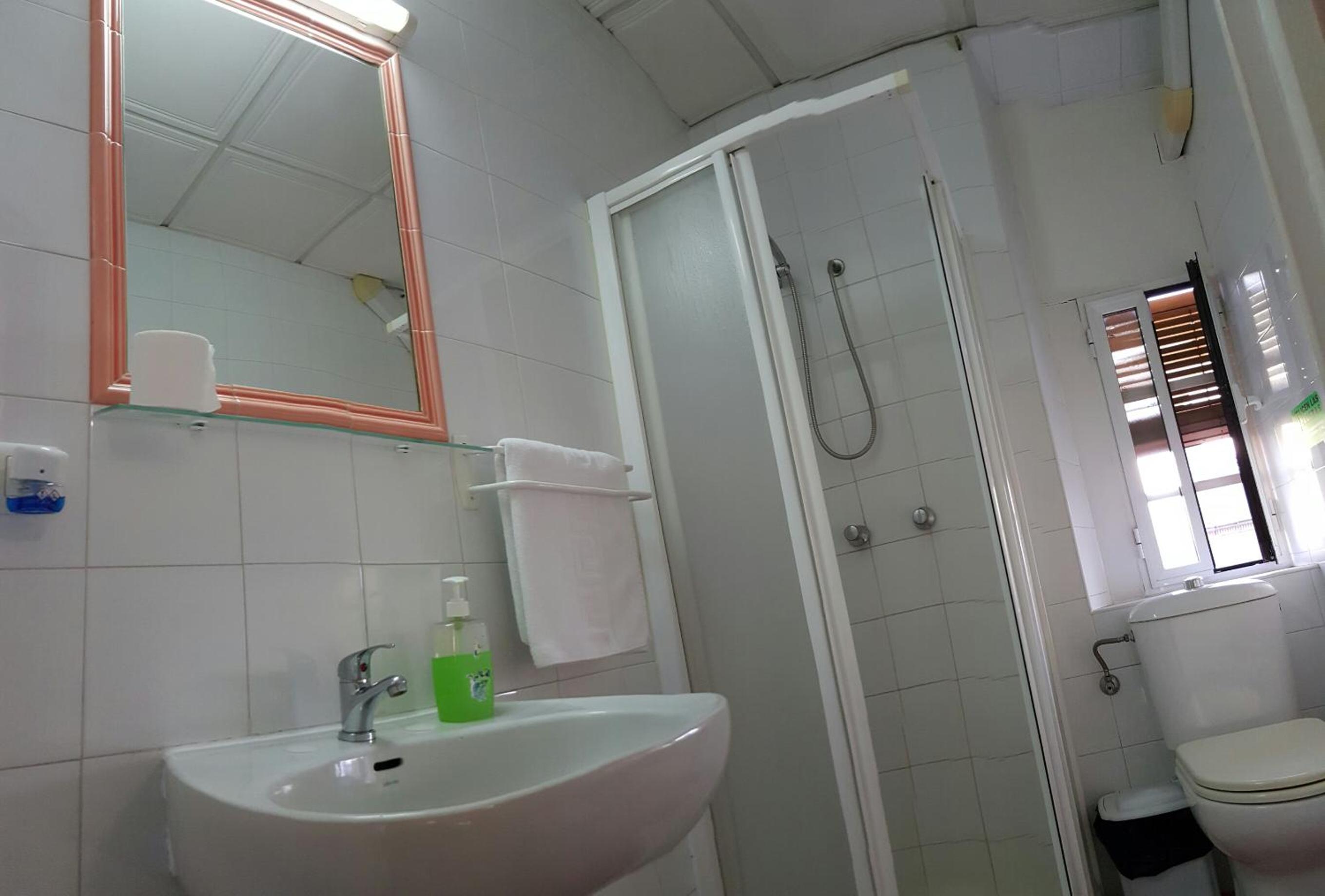 Triple Room - Photo 5