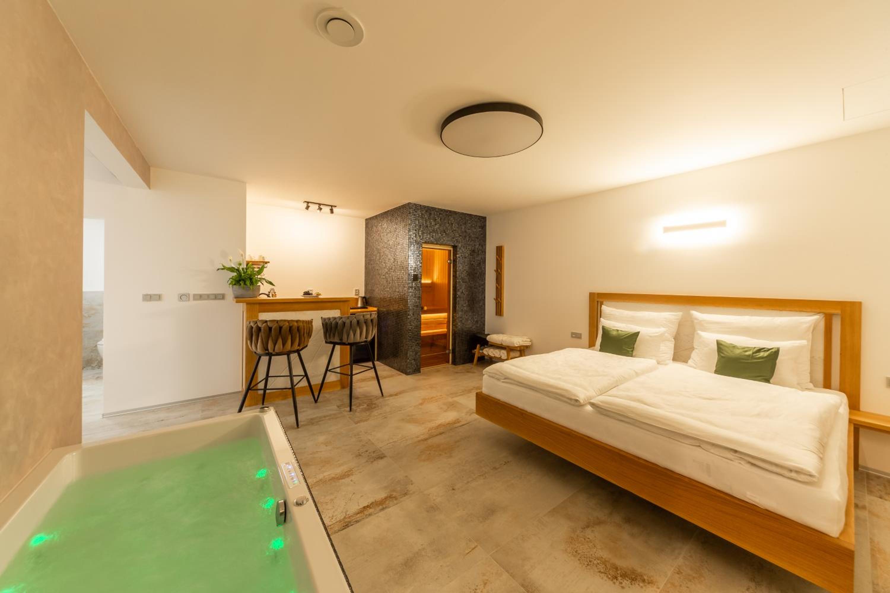 Apartment with Sauna - Photo 7