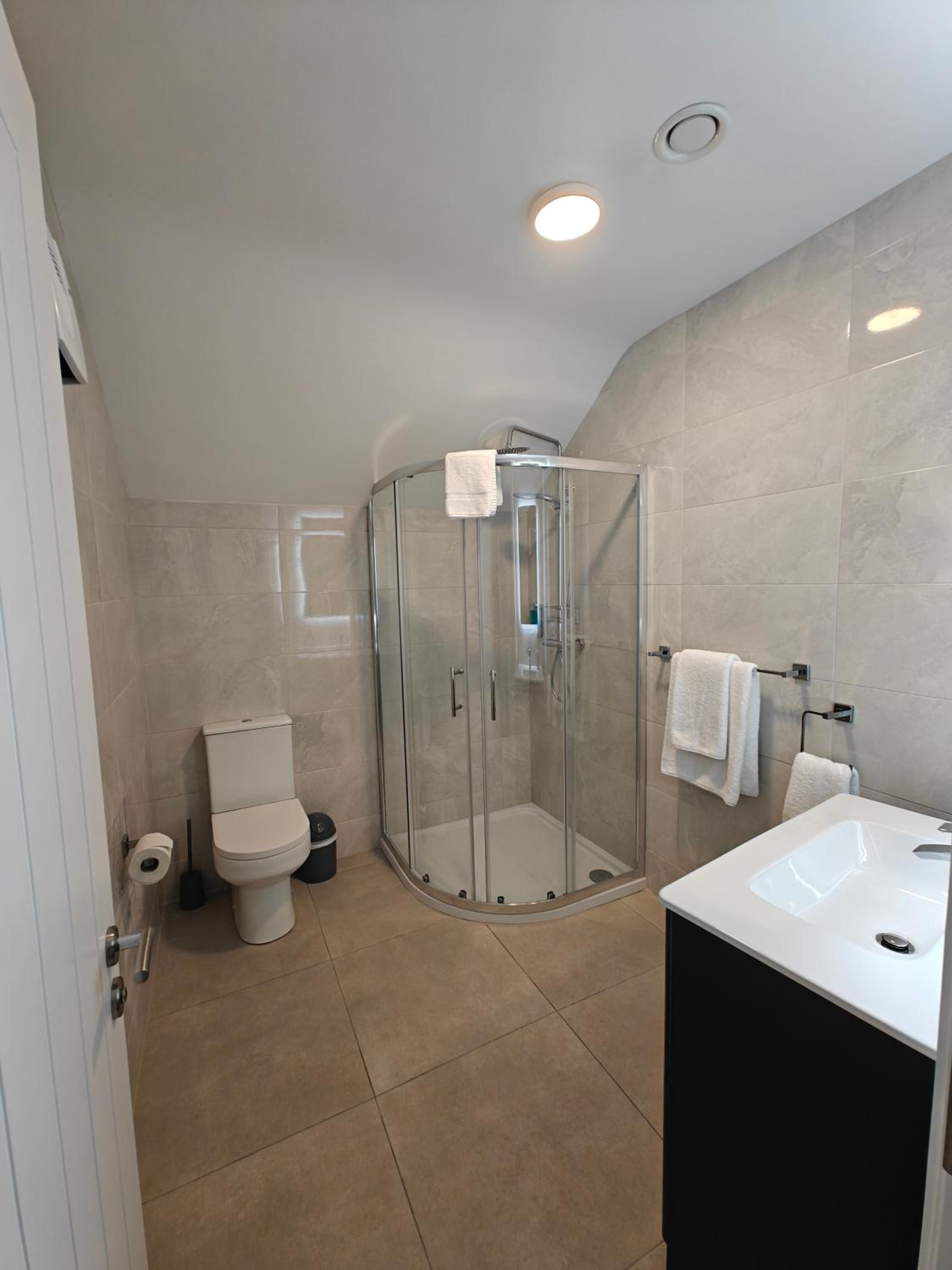 Double or Twin Room with Private Bathroom