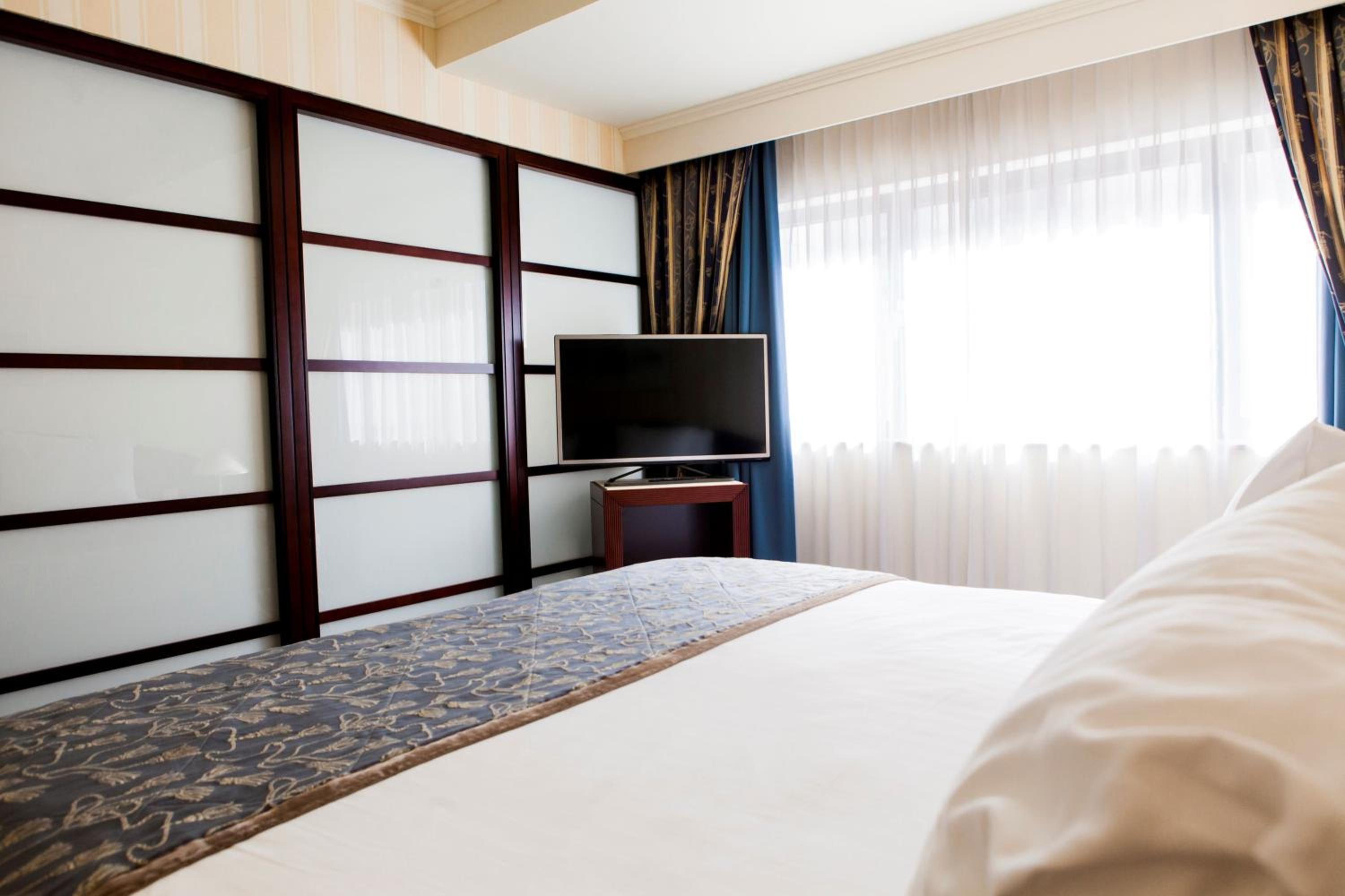 Junior Suite - Photo 1