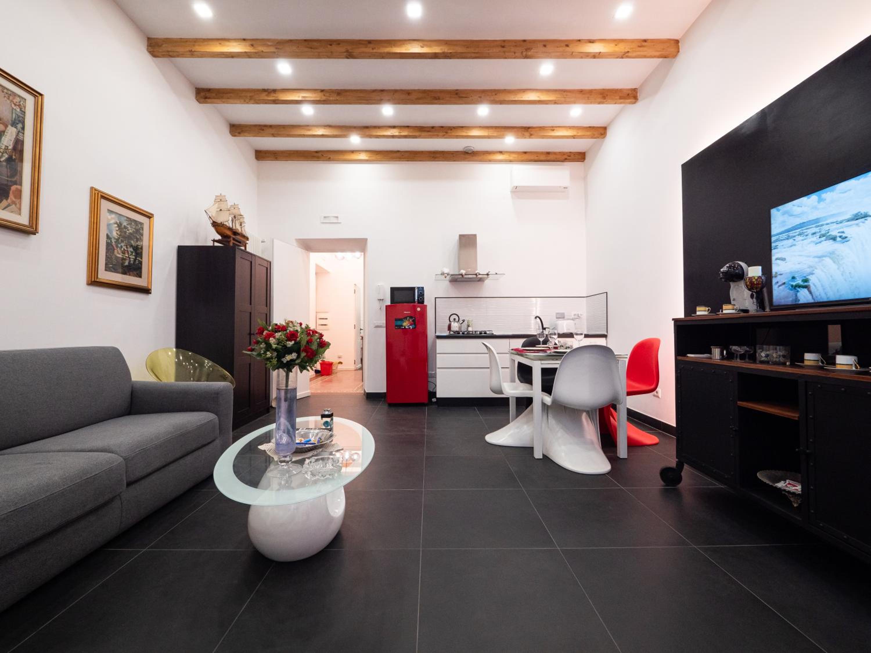 One-Bedroom Apartment