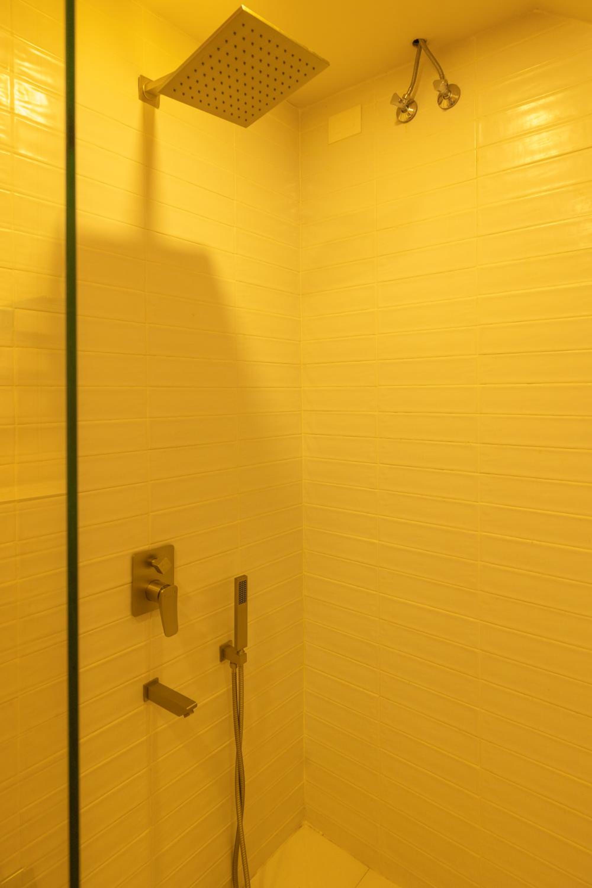 Deluxe Family Suite photo 2
