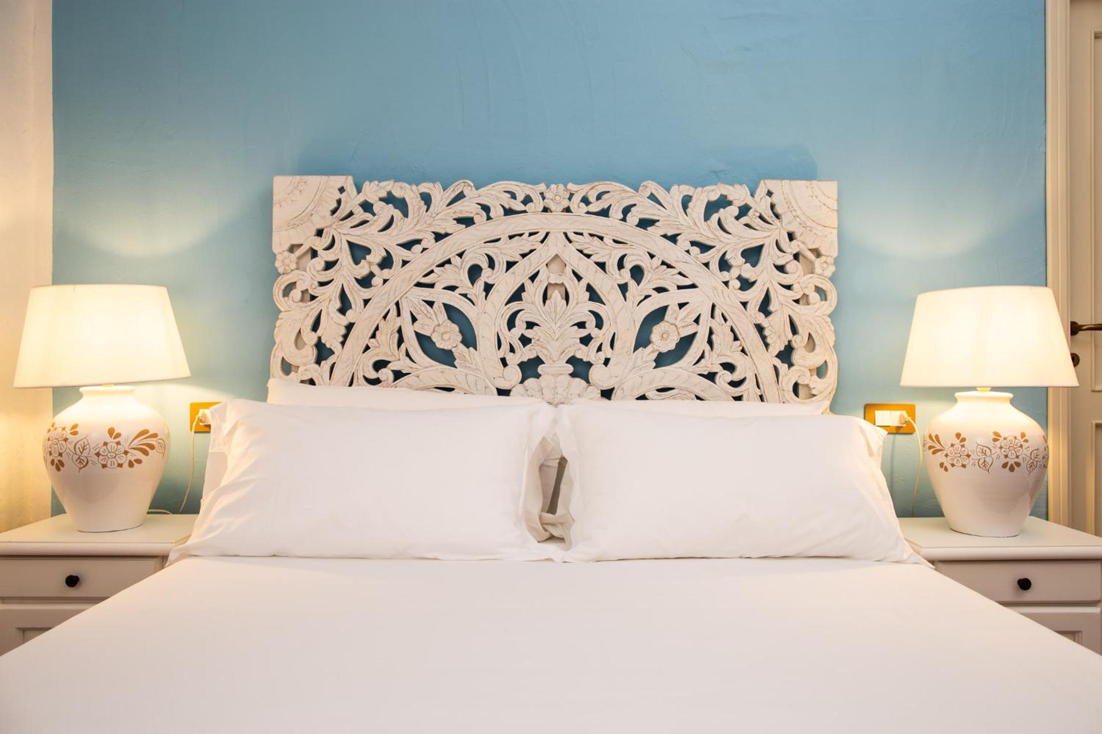 Double or Twin Room with Swimming Pool Access - Photo 1