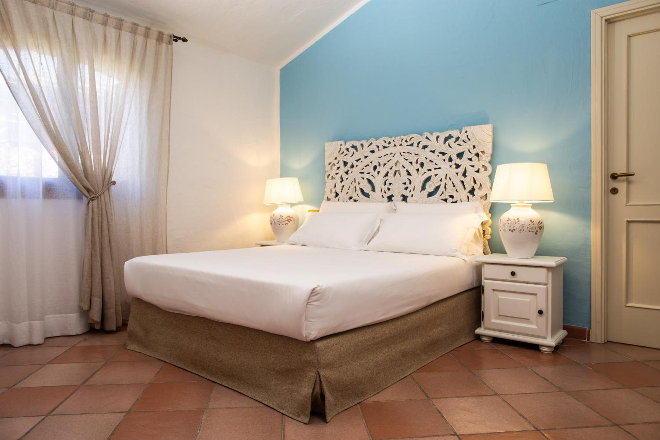 Double or Twin Room with Swimming Pool Access - Photo 5