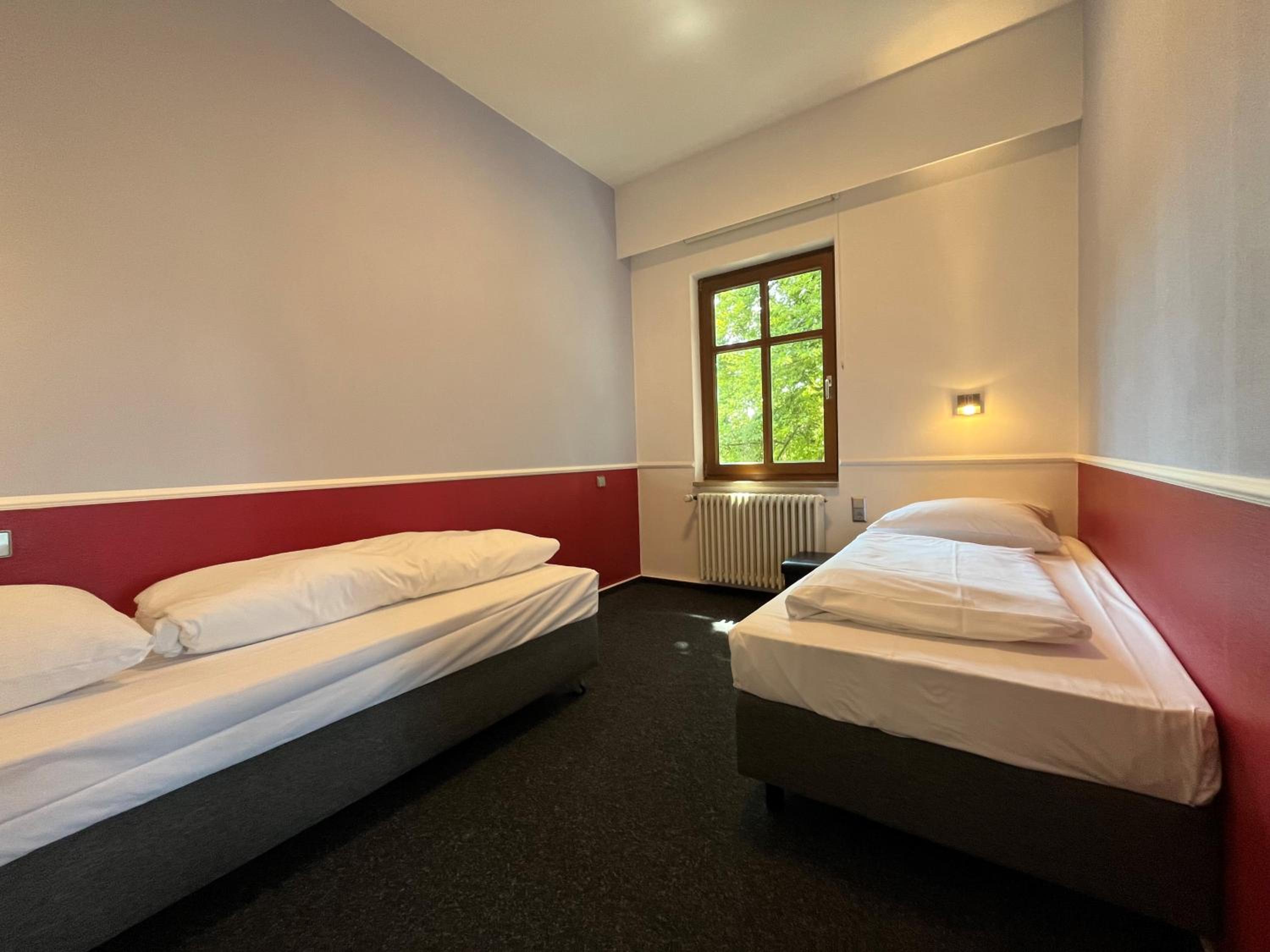 Quadruple Room - Photo 4