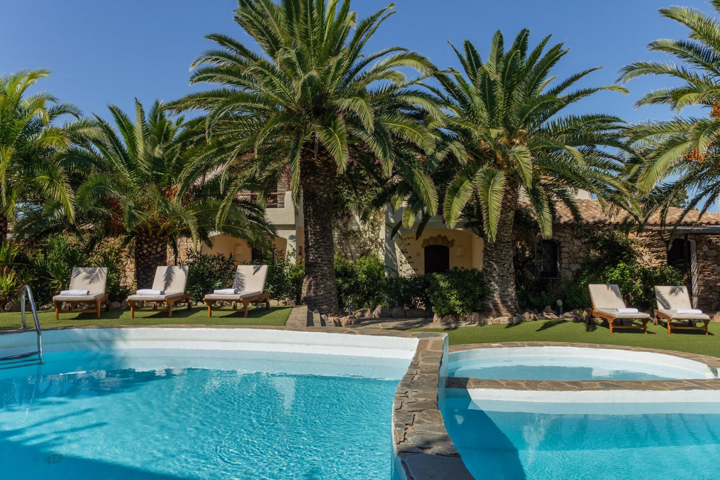 Double or Twin Room with Swimming Pool Access - Photo 3