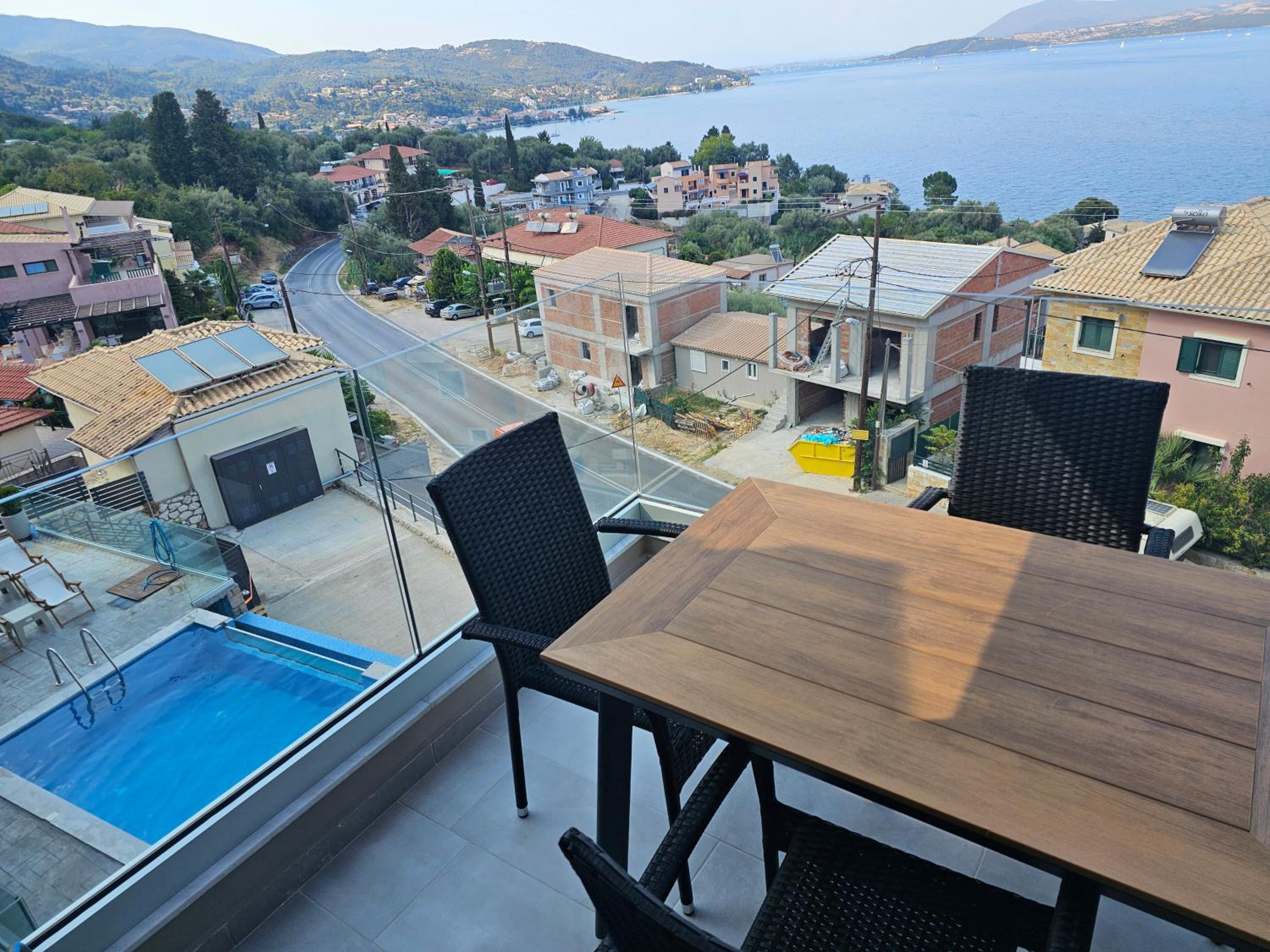 Three-Bedroom Vacation Home  photo 3