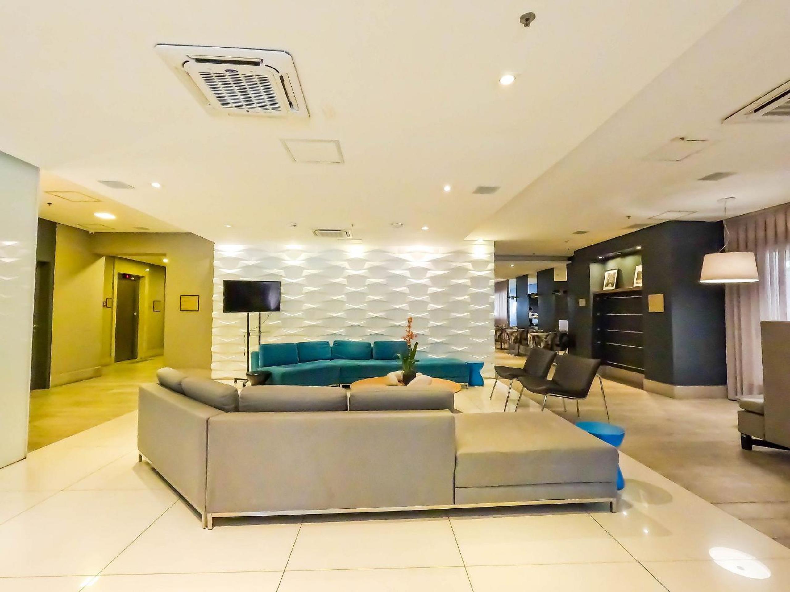 Superior King Suite