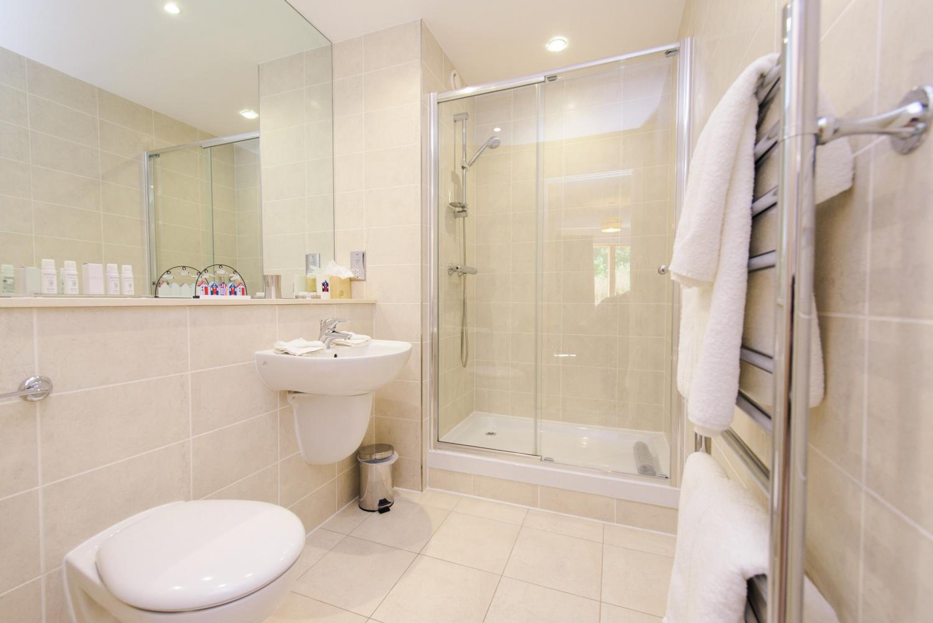 Two-Bedroom Apartment (No Sea View) photo 2