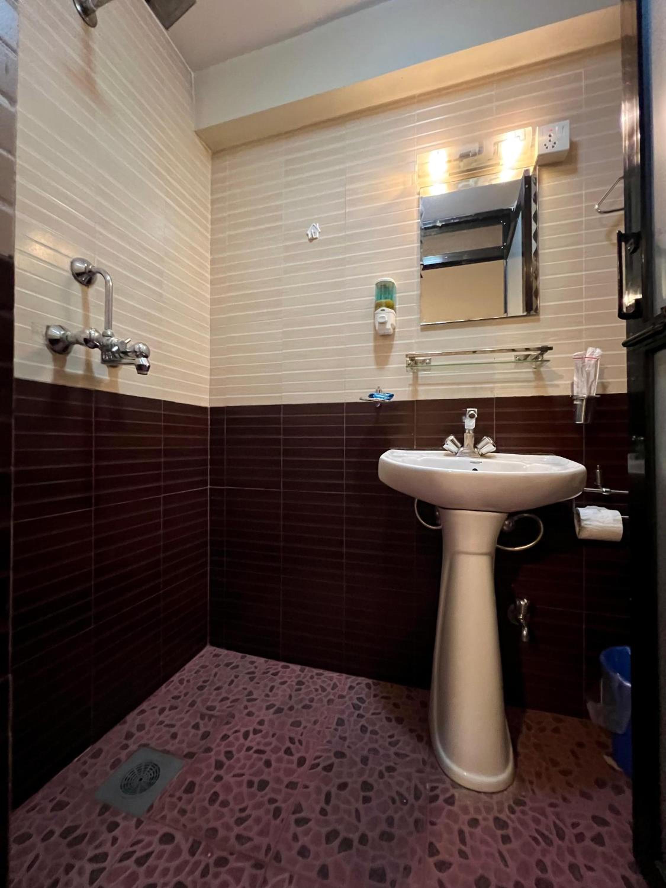 Deluxe Single Room photo 3