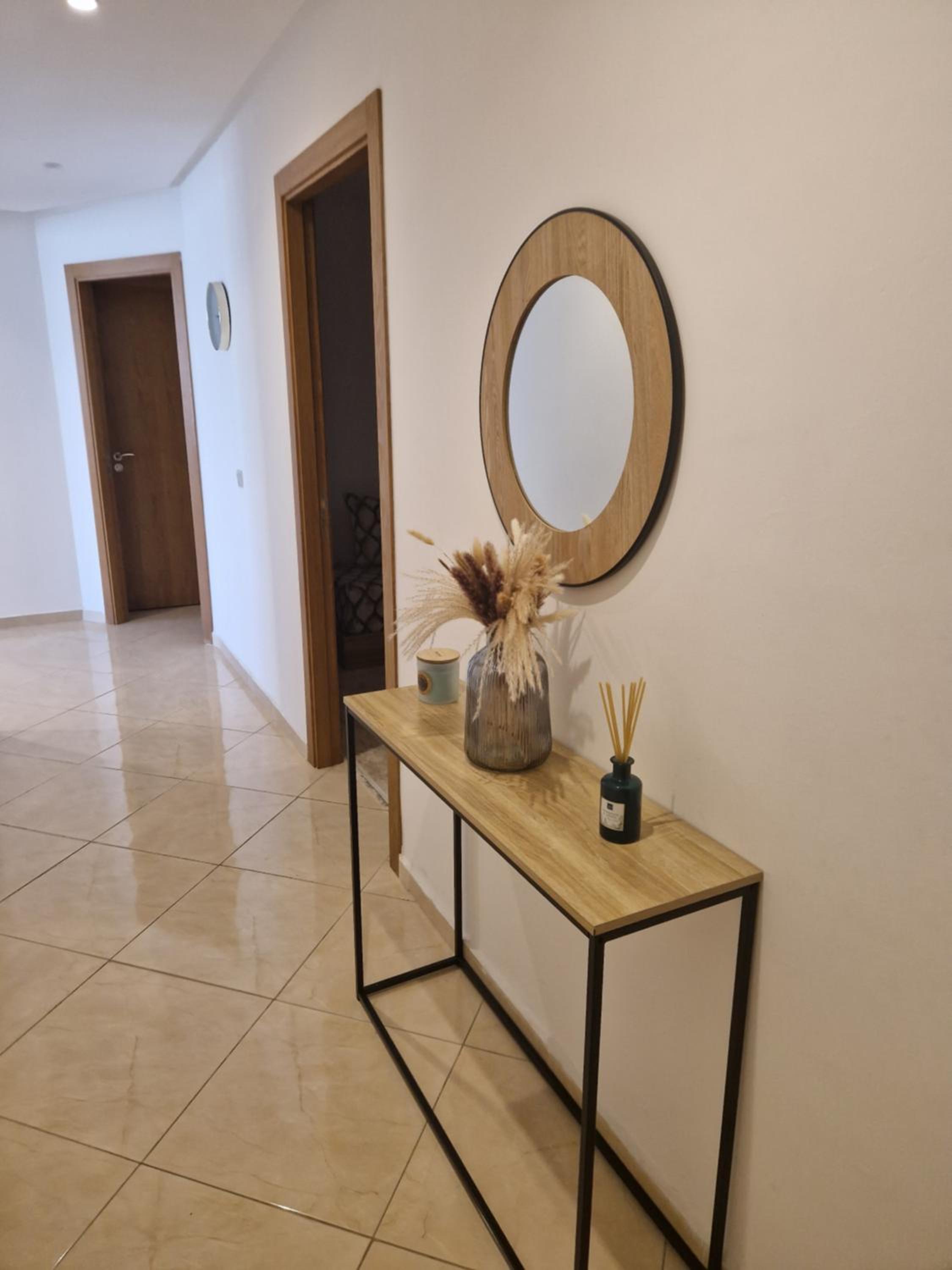Three-Bedroom Premium Apartment photo 2