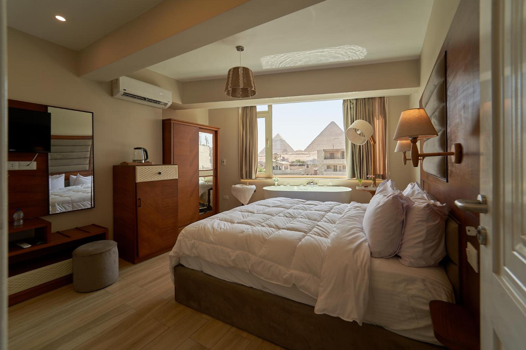 Deluxe King Room