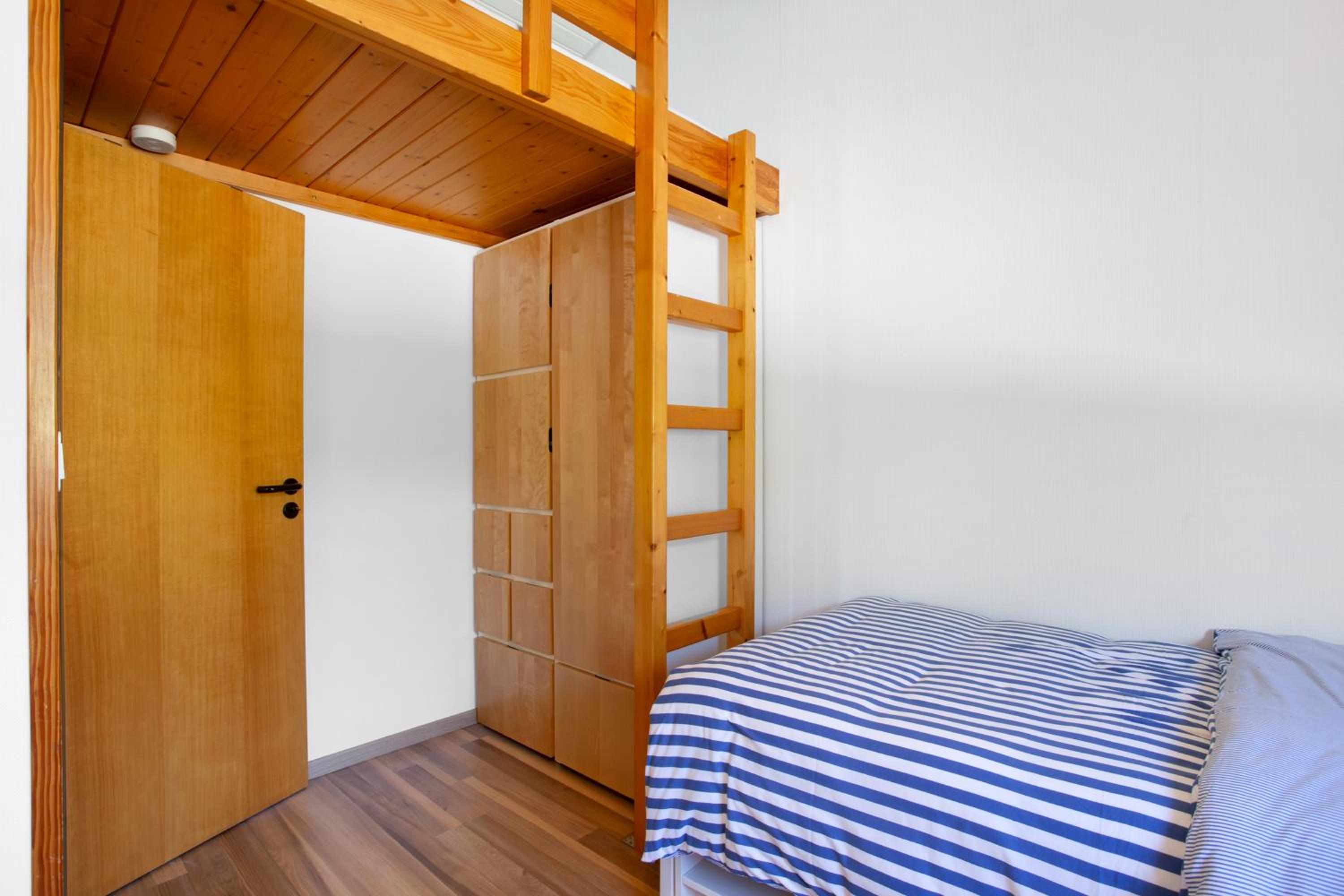 Two-Bedroom House photo 3