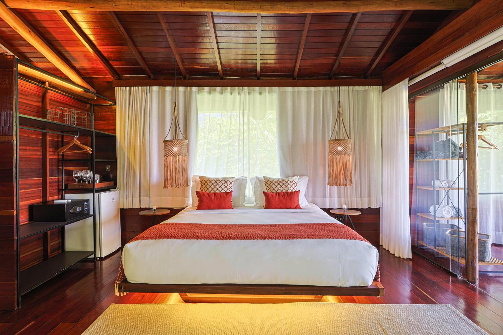 Bungalow - Water Front