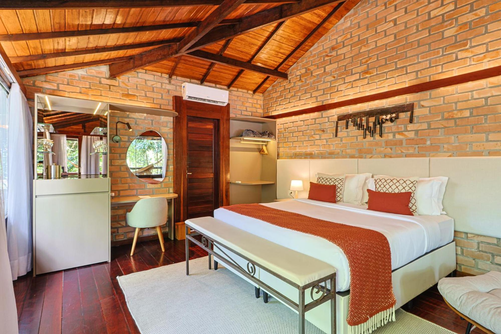 Deluxe Bungalow