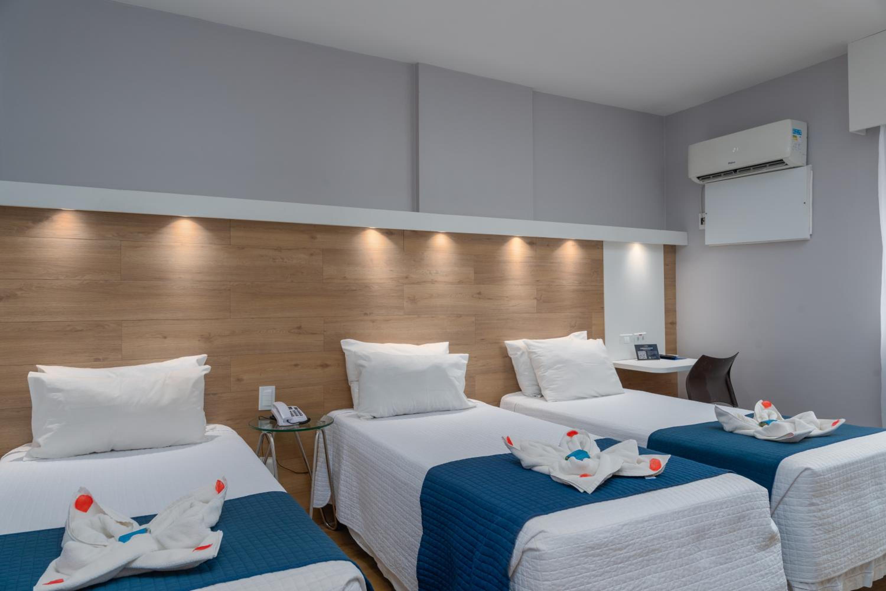 Premium Triple Twin (3 single beds) Room without Sea View photo 1