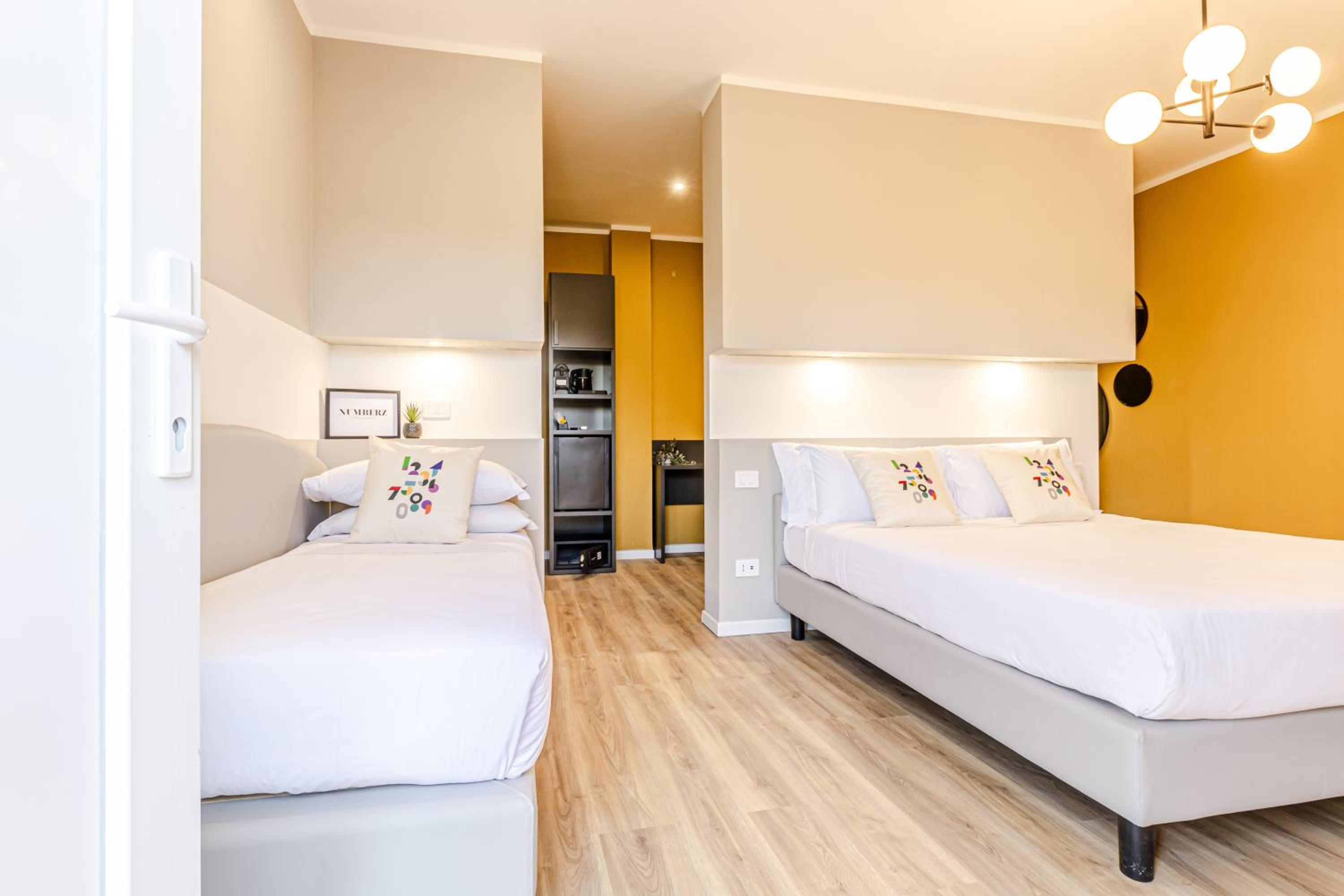 Double Or Twin Room With Private Bathroom photo 3