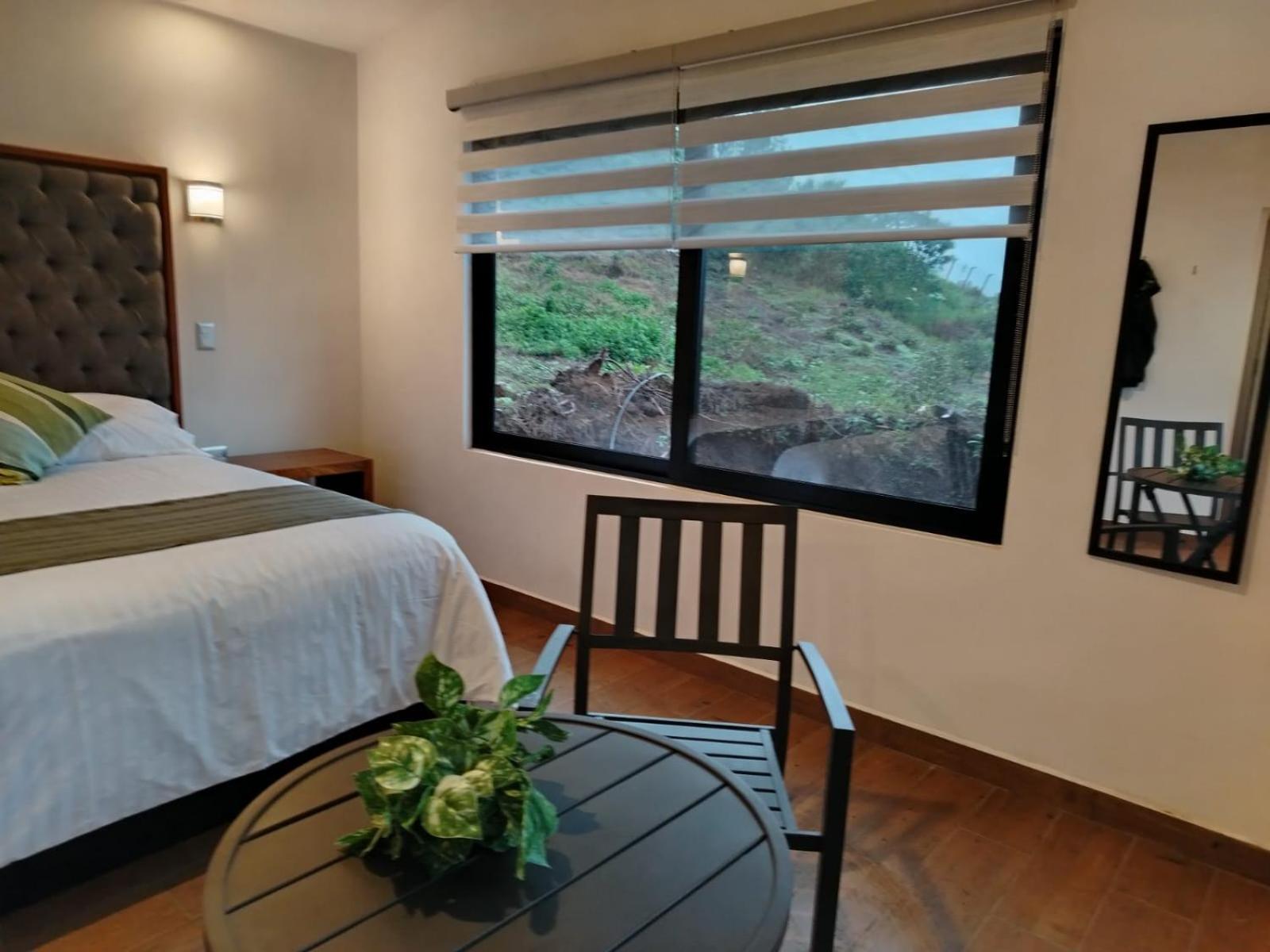 Deluxe Bungalow - Photo 18