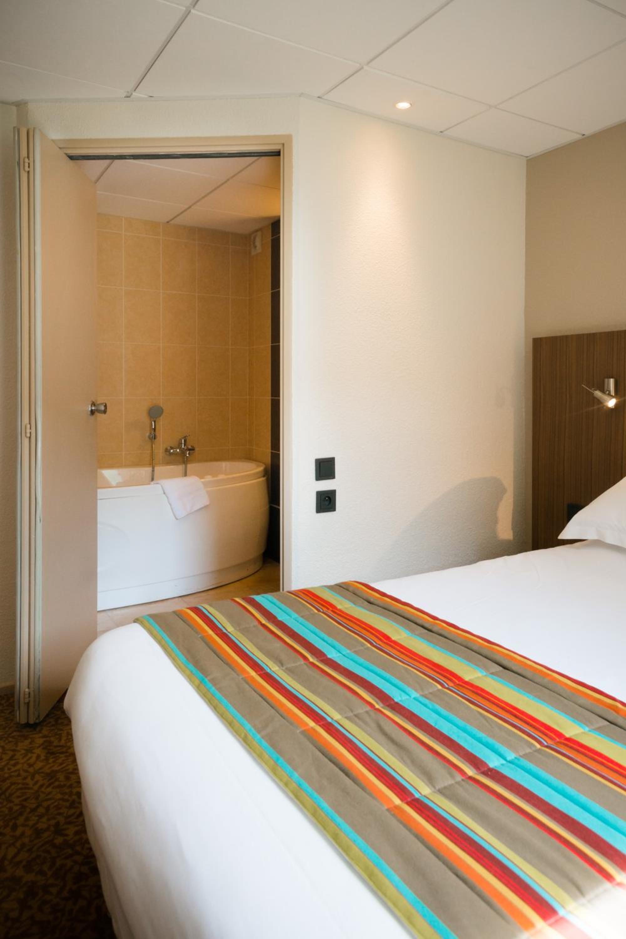 Double Room with Spa Bath