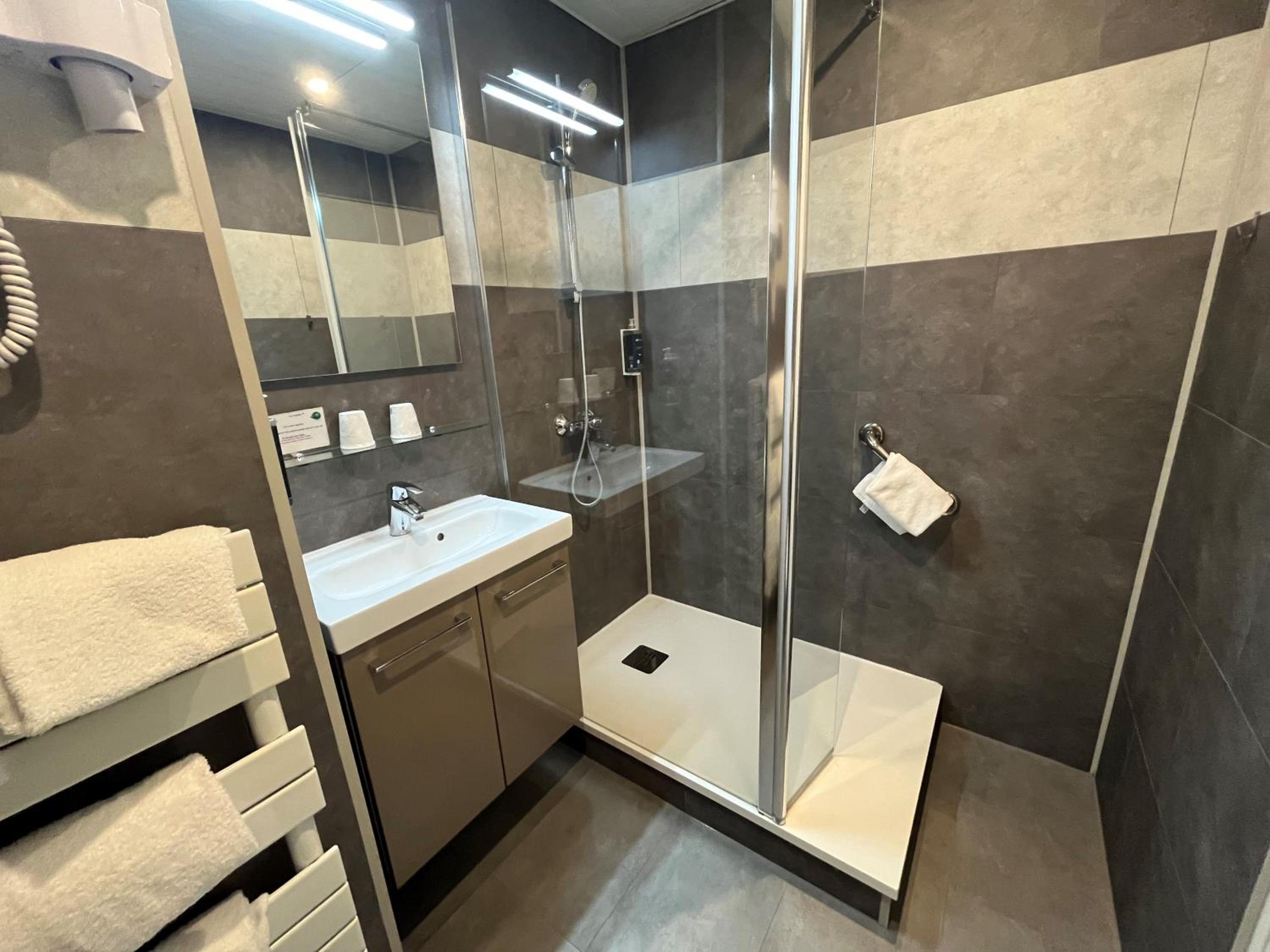 Superior Triple Room photo 2