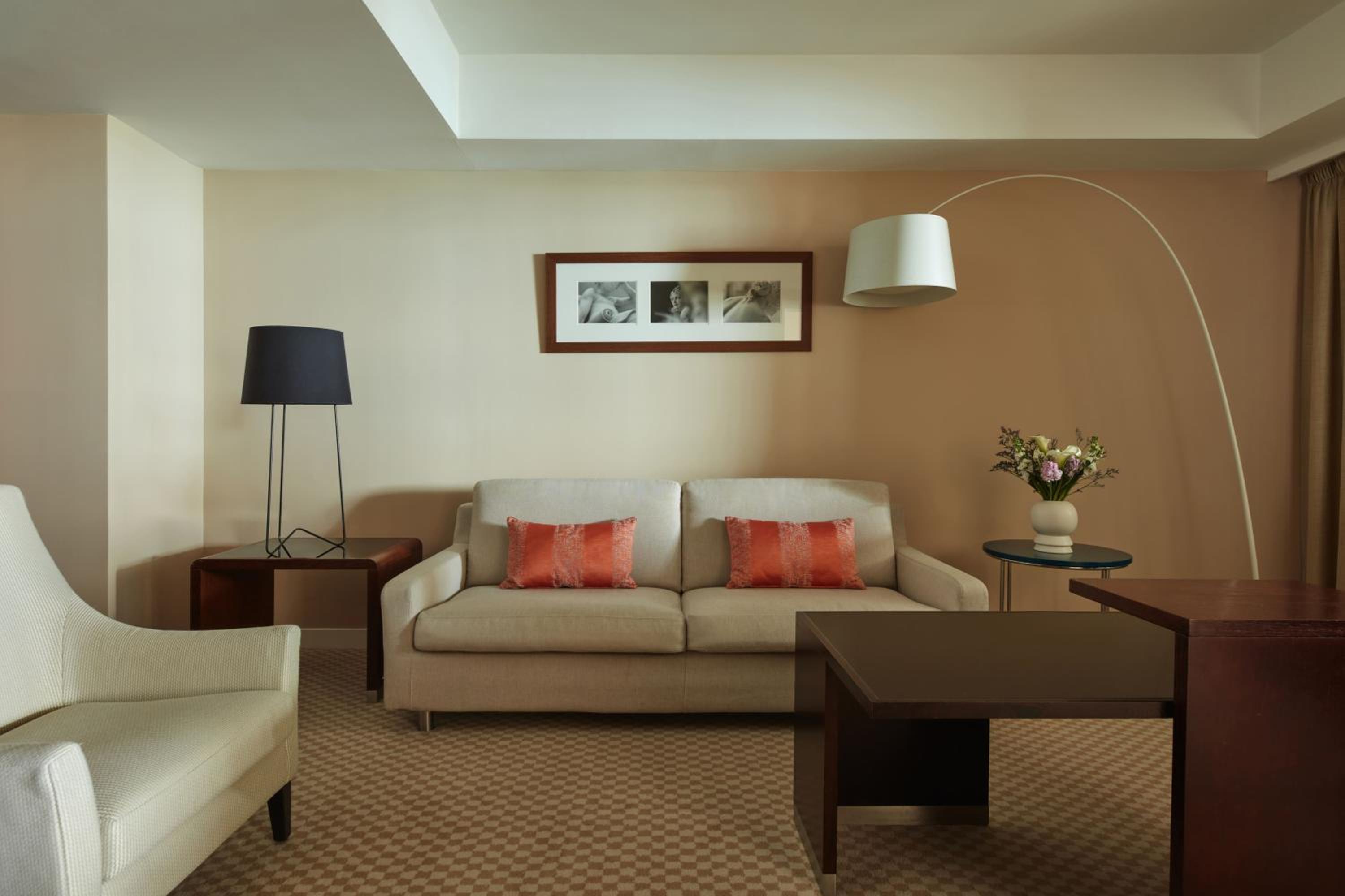 Regency Suite