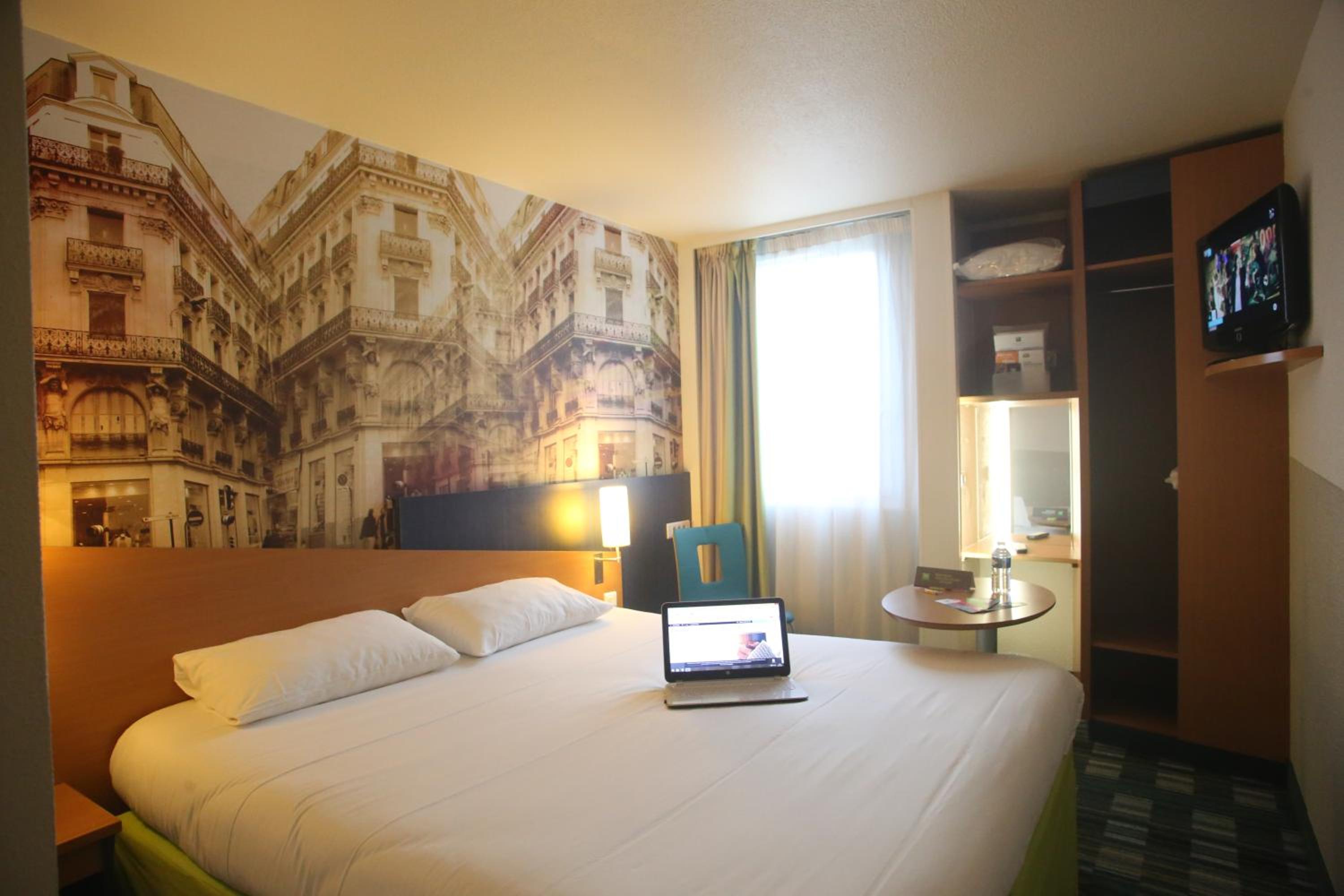 Standard Double Room - Photo 1