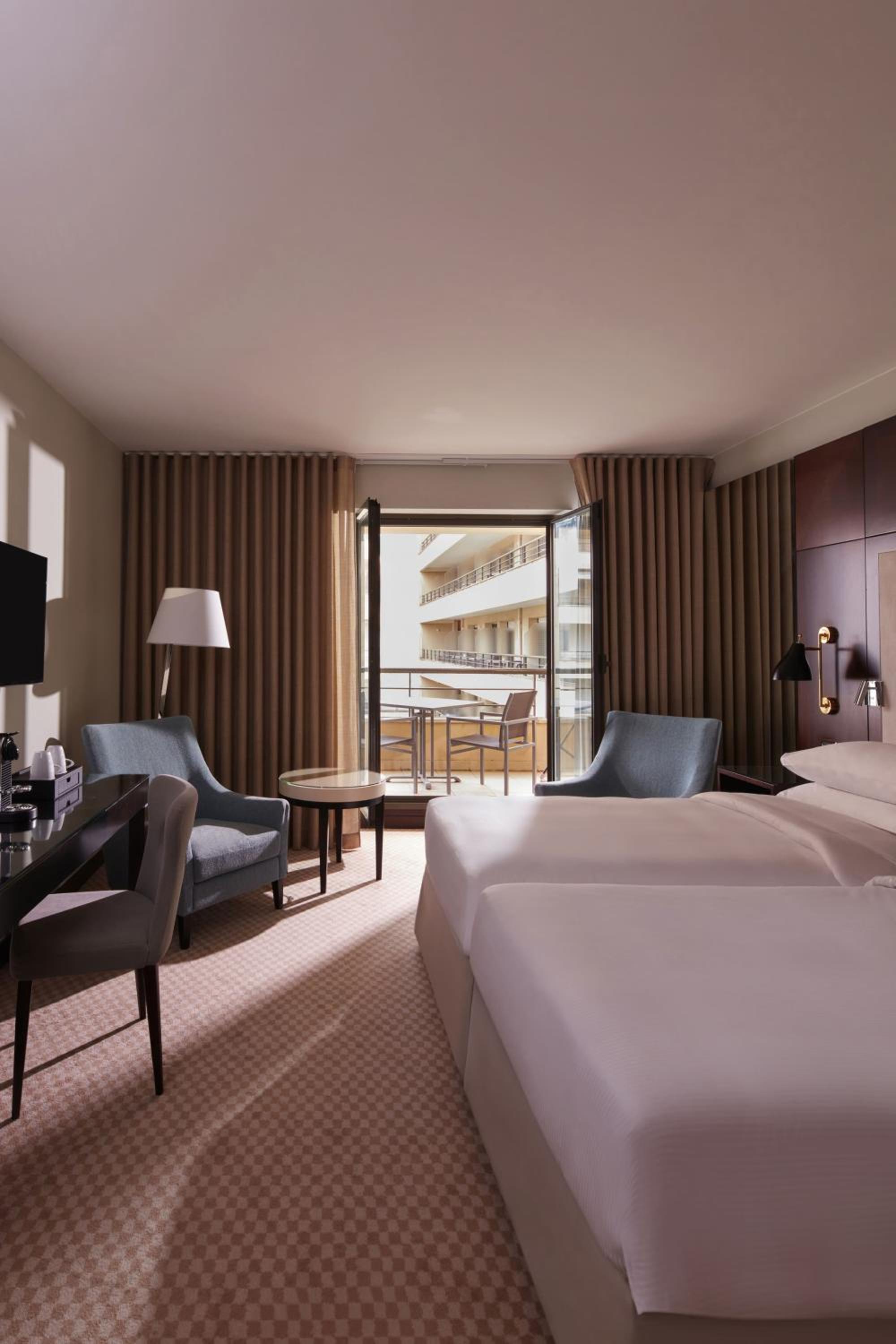One Twin Bed and 2 Adults Occupancy (Non Smoking)