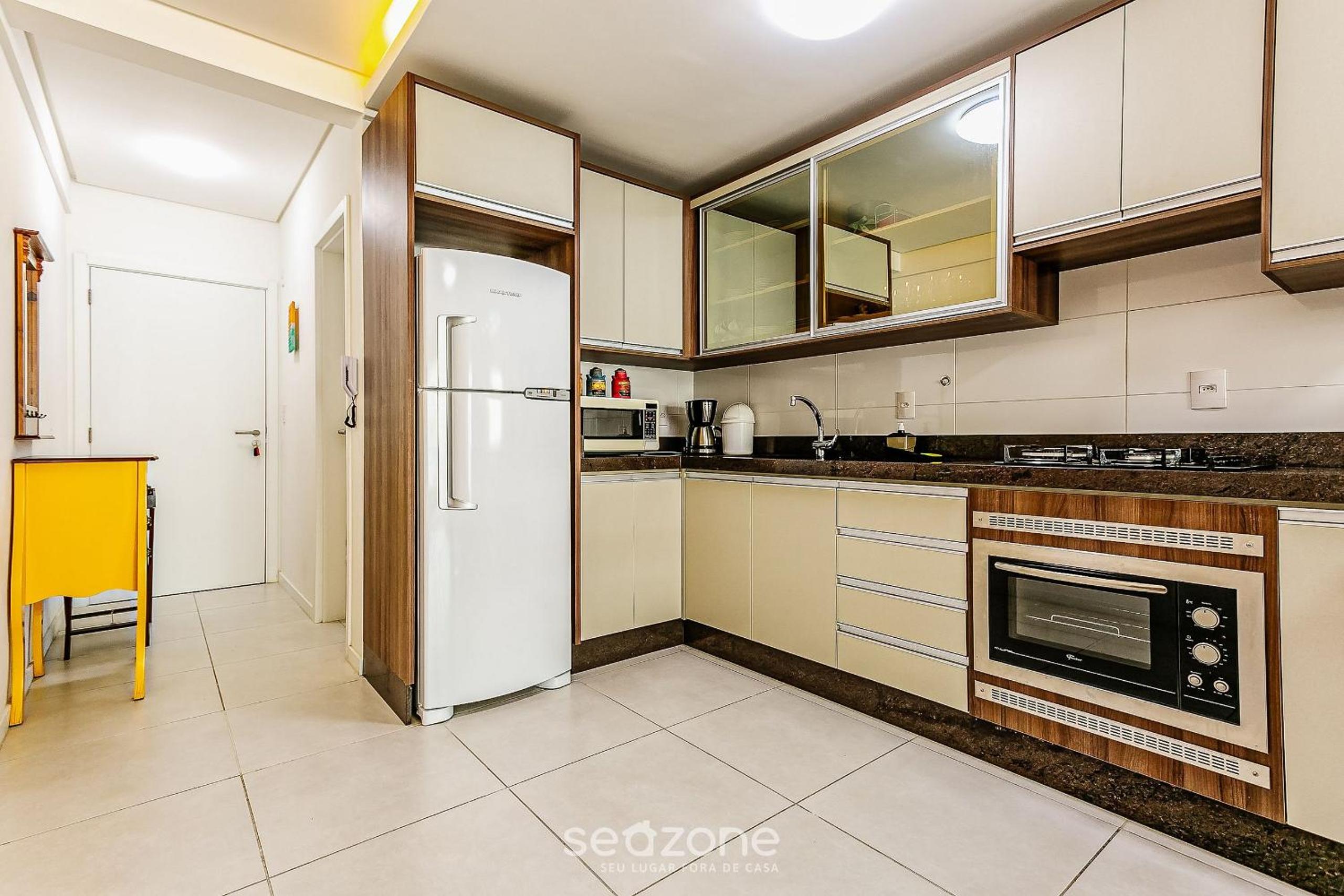 Three-Bedroom Apartment - Photo 22