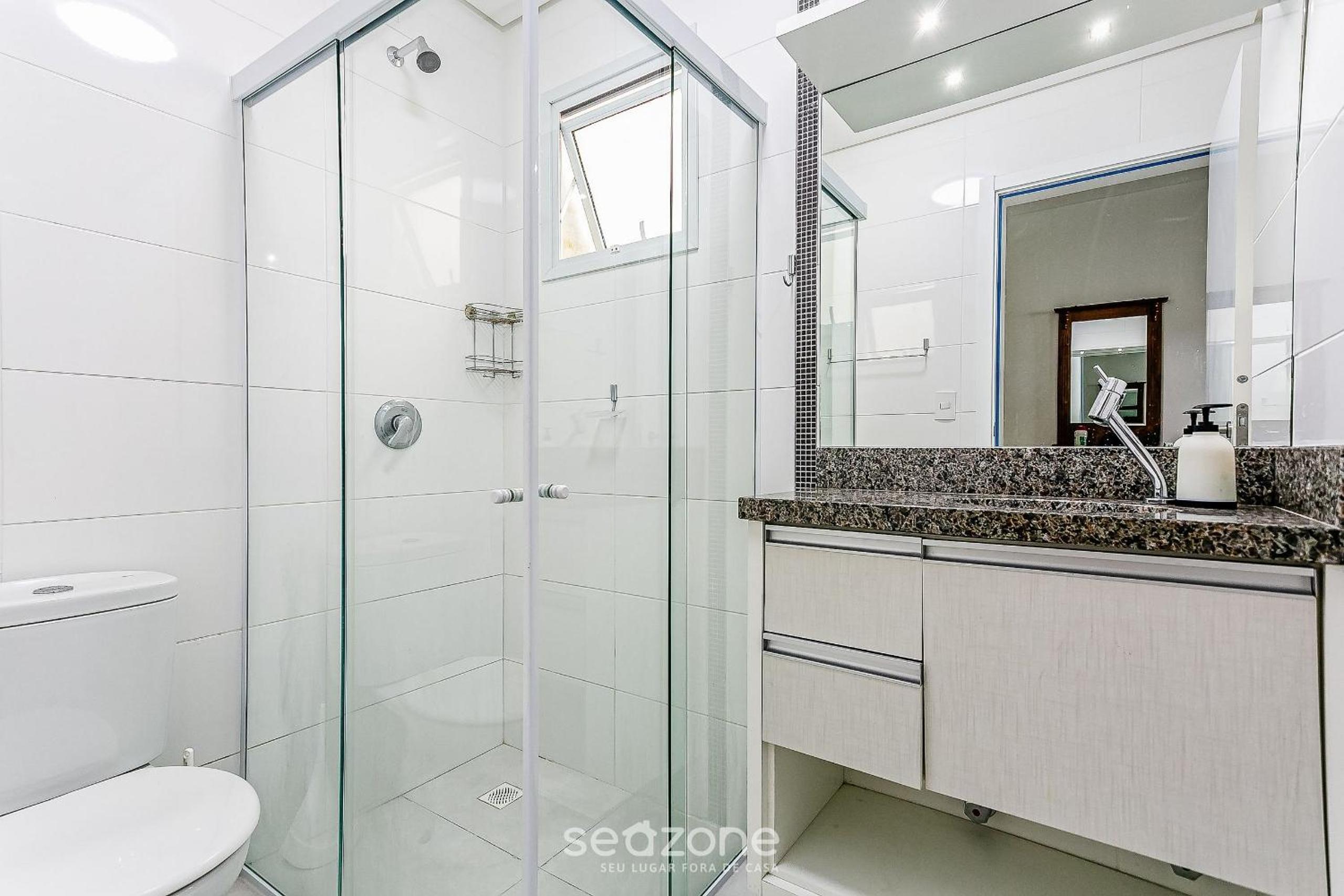 Three-Bedroom Apartment - Photo 9