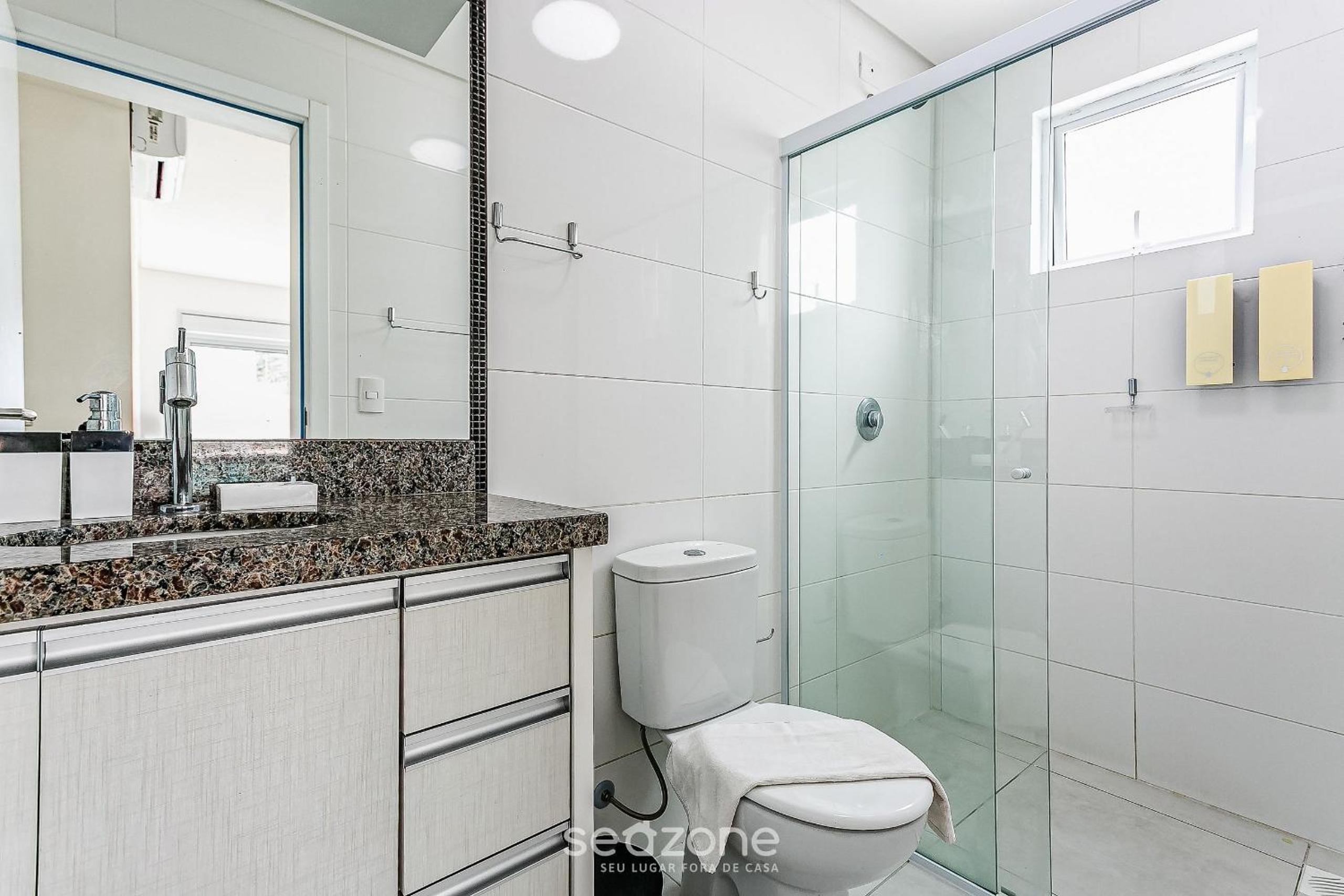 Three-Bedroom Apartment - Photo 12