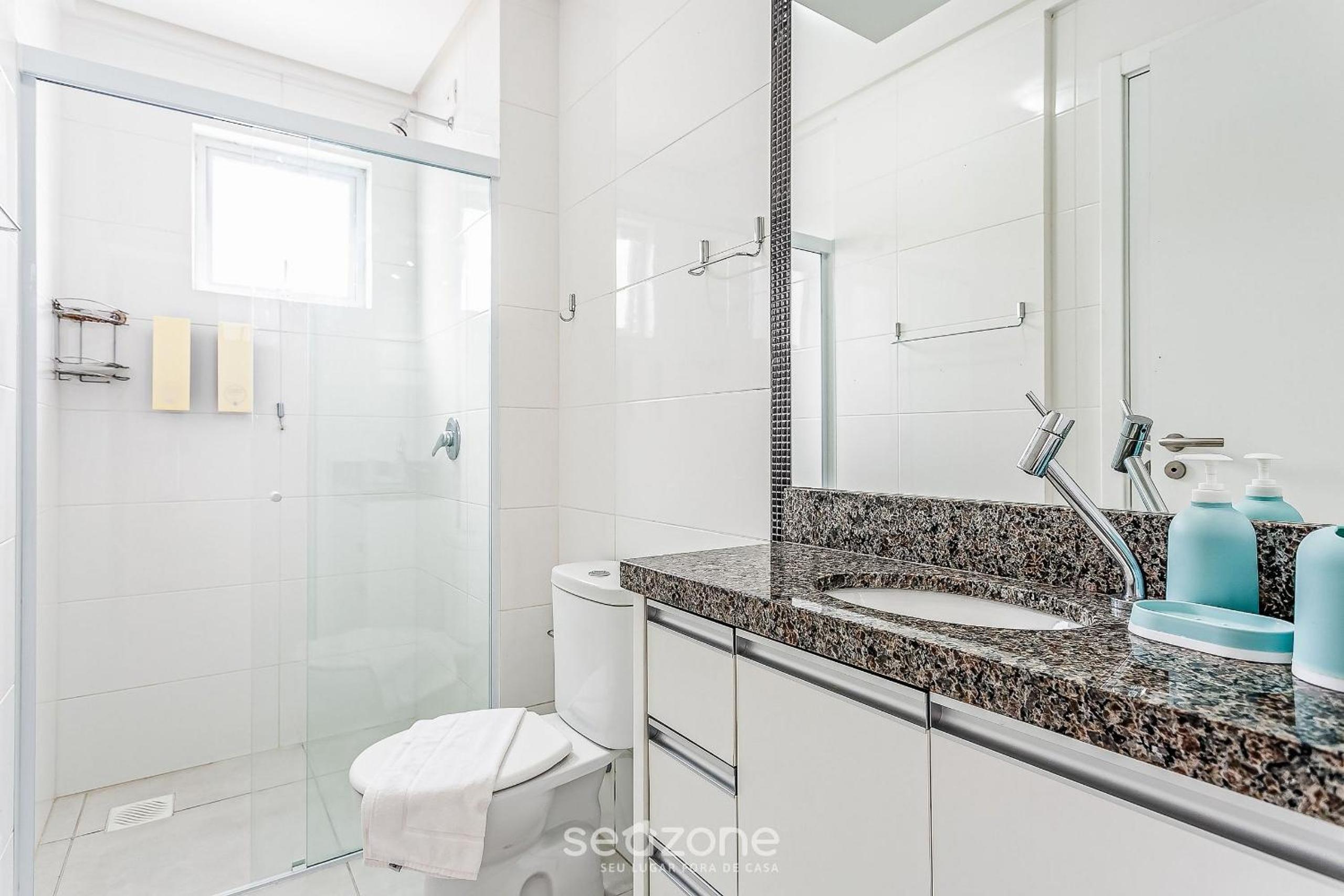 Three-Bedroom Apartment - Photo 13