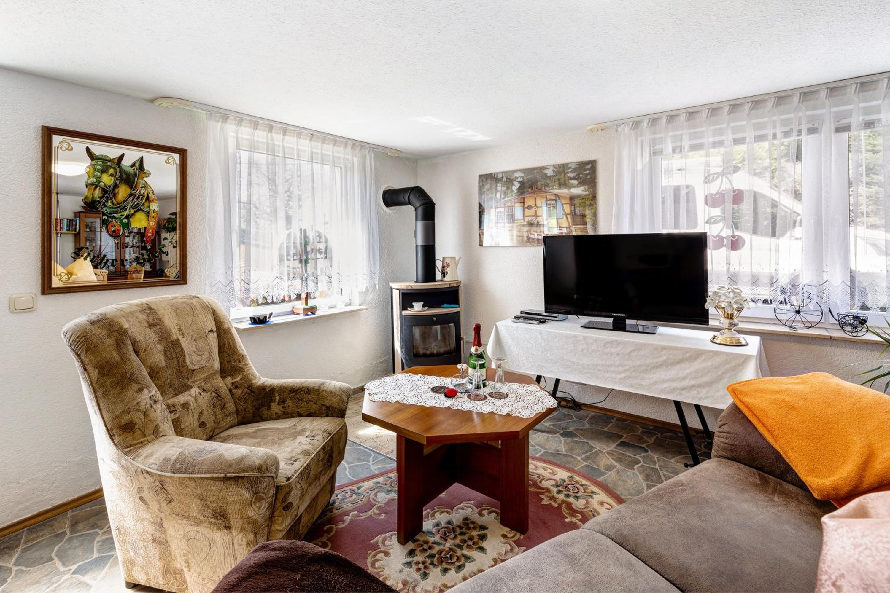 One-Bedroom Apartment with Garden photo 1