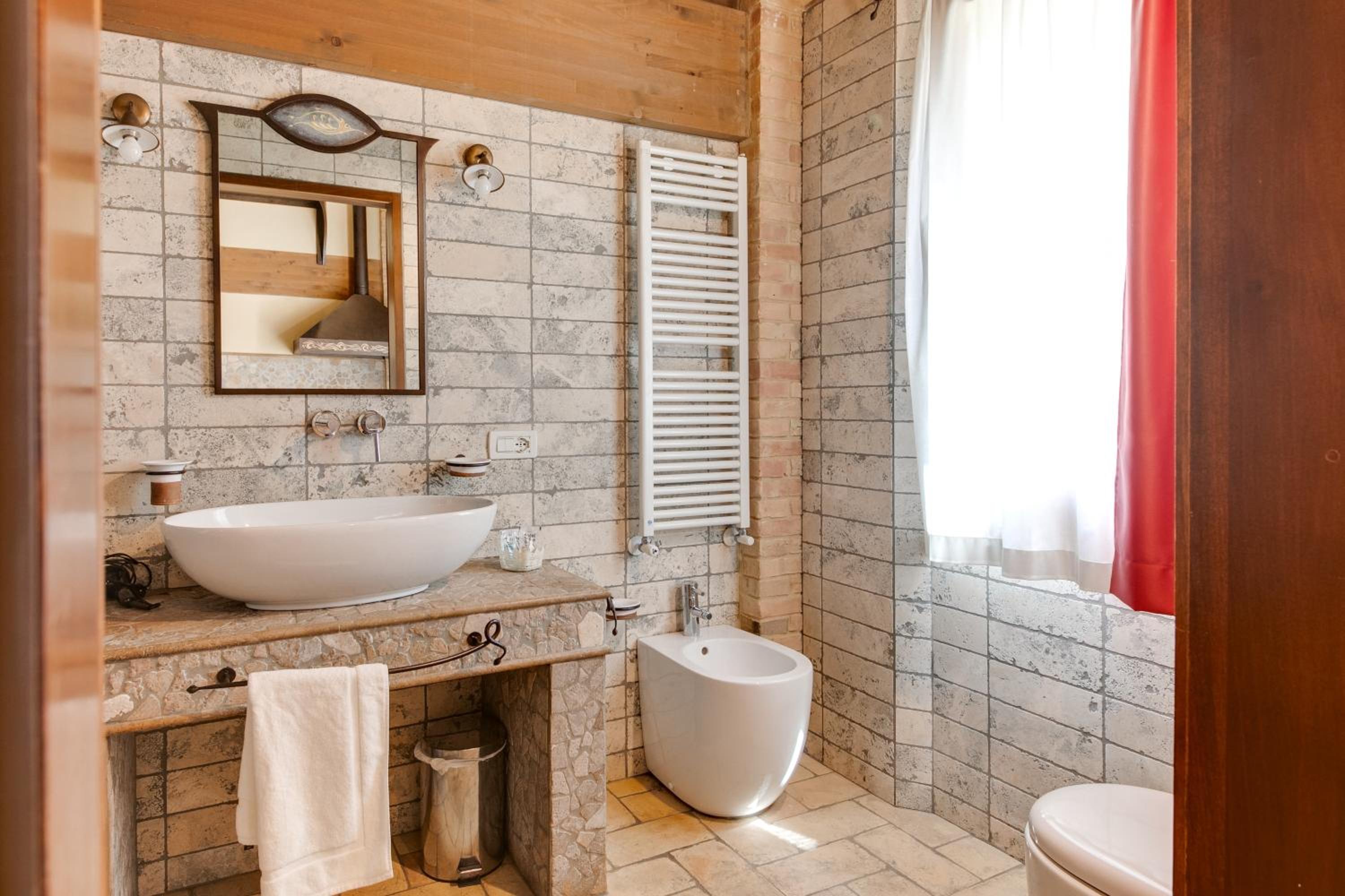 Duplex Suite - Photo 12