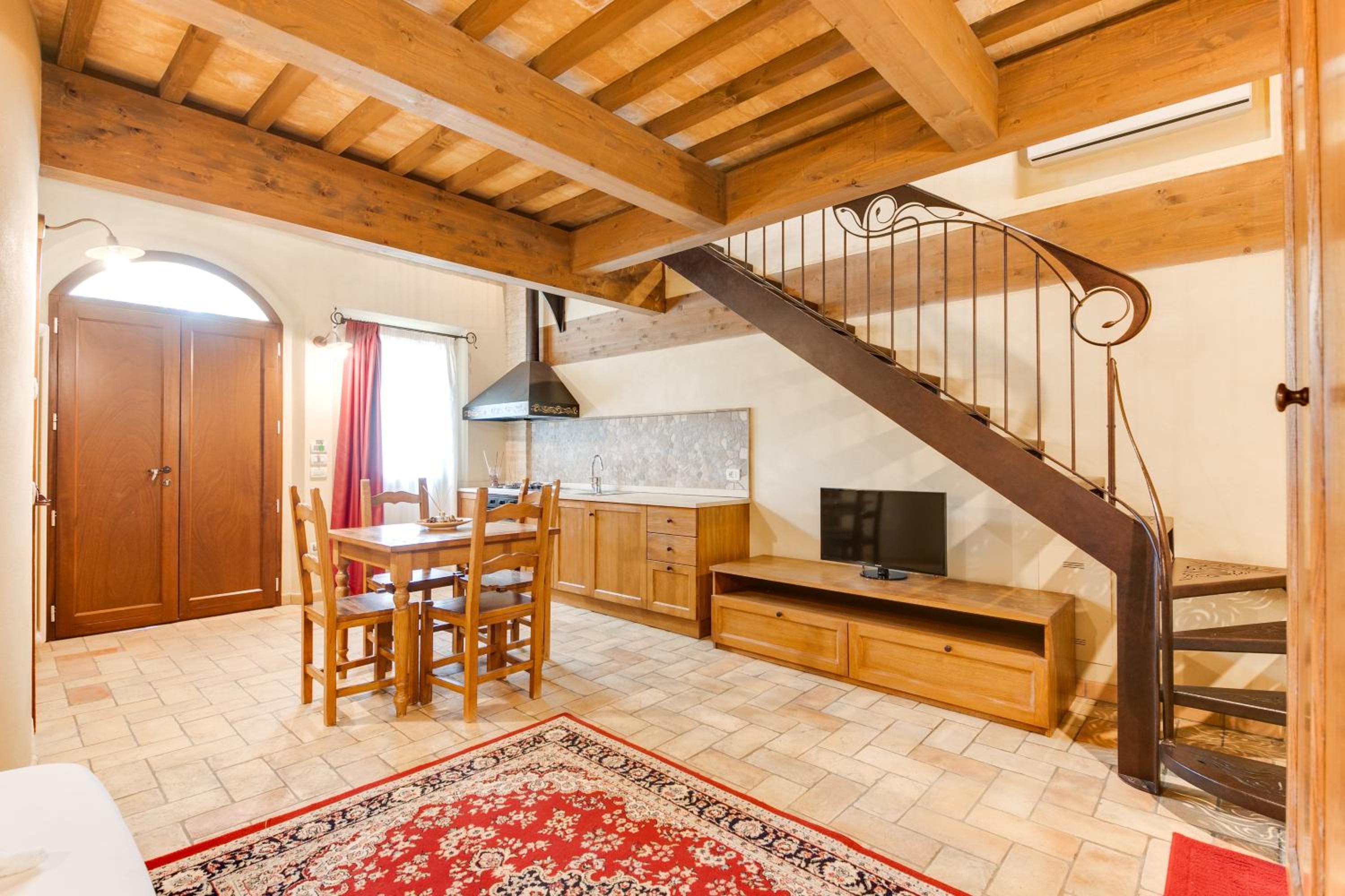 Duplex Suite - Photo 13