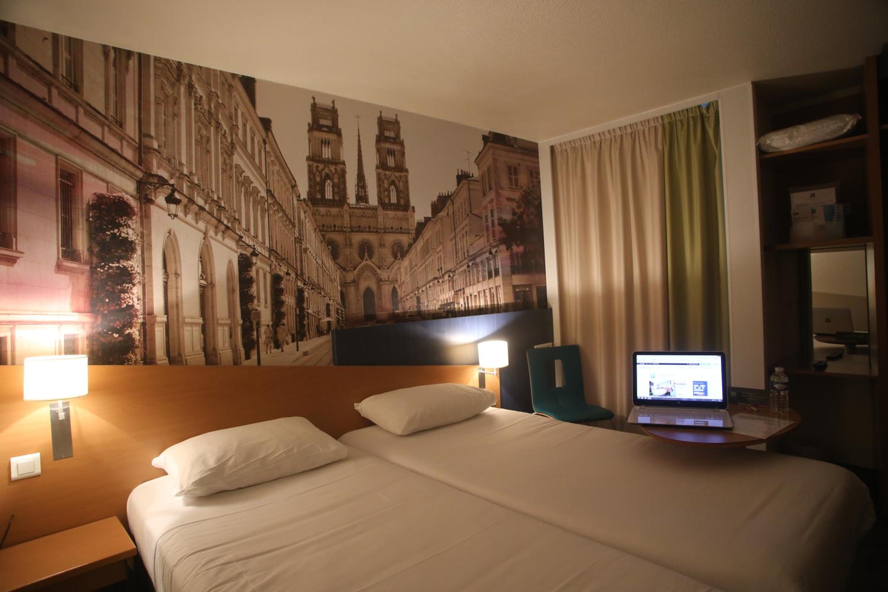 Standard Twin Room - Photo 3