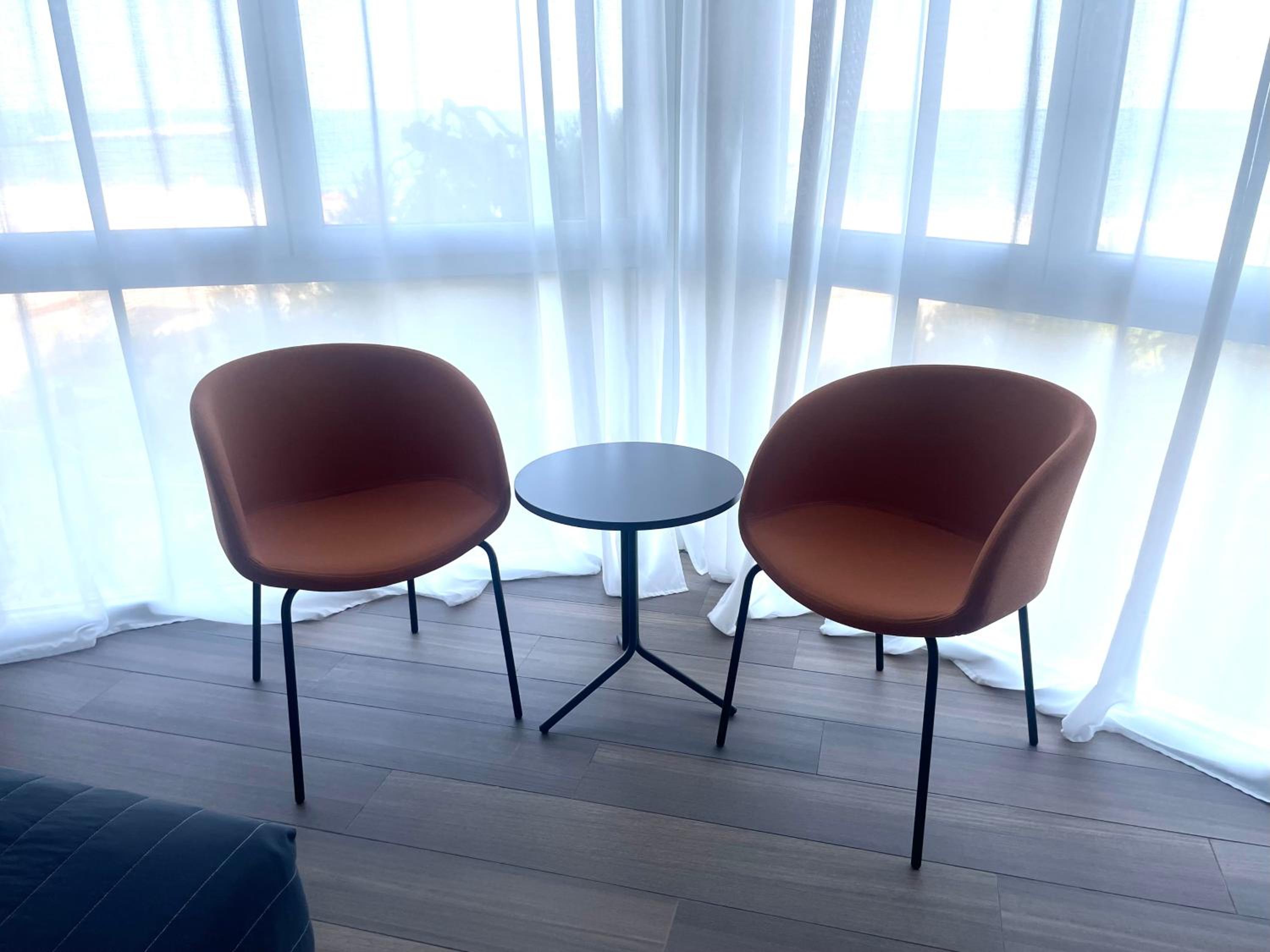Deluxe Double or Twin Room with Sea View - Photo 9