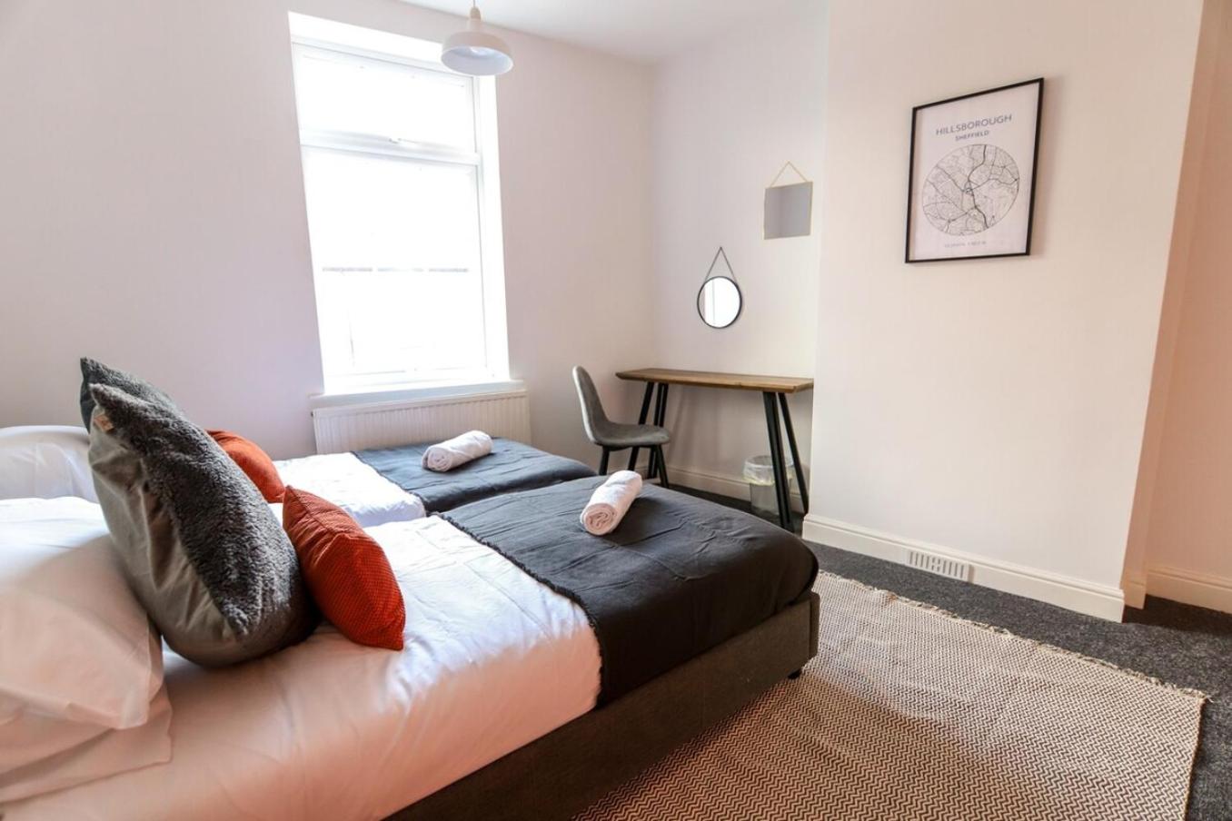 Apartment photo 2
